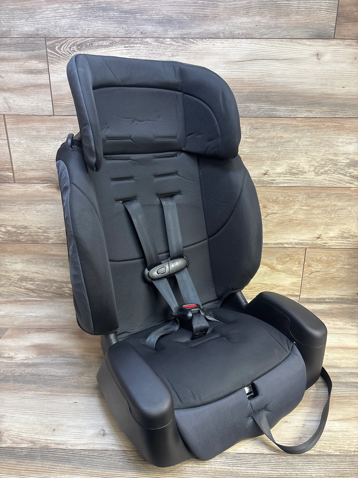 Evenflo Maestro Sport 2-in-1 Booster Car Seat Black*