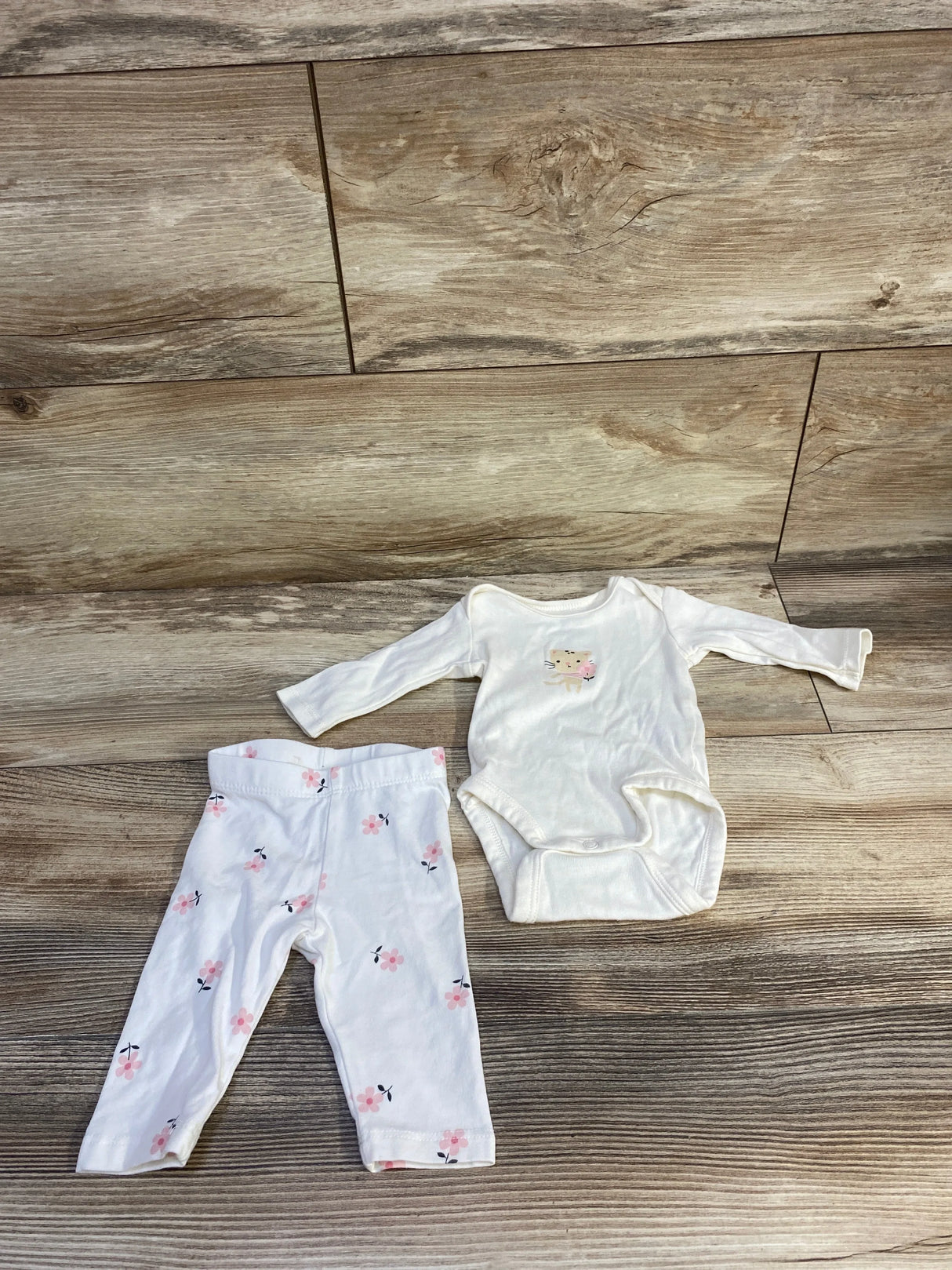 H&M 2pc Bodysuit & Pants Set White sz Preemie