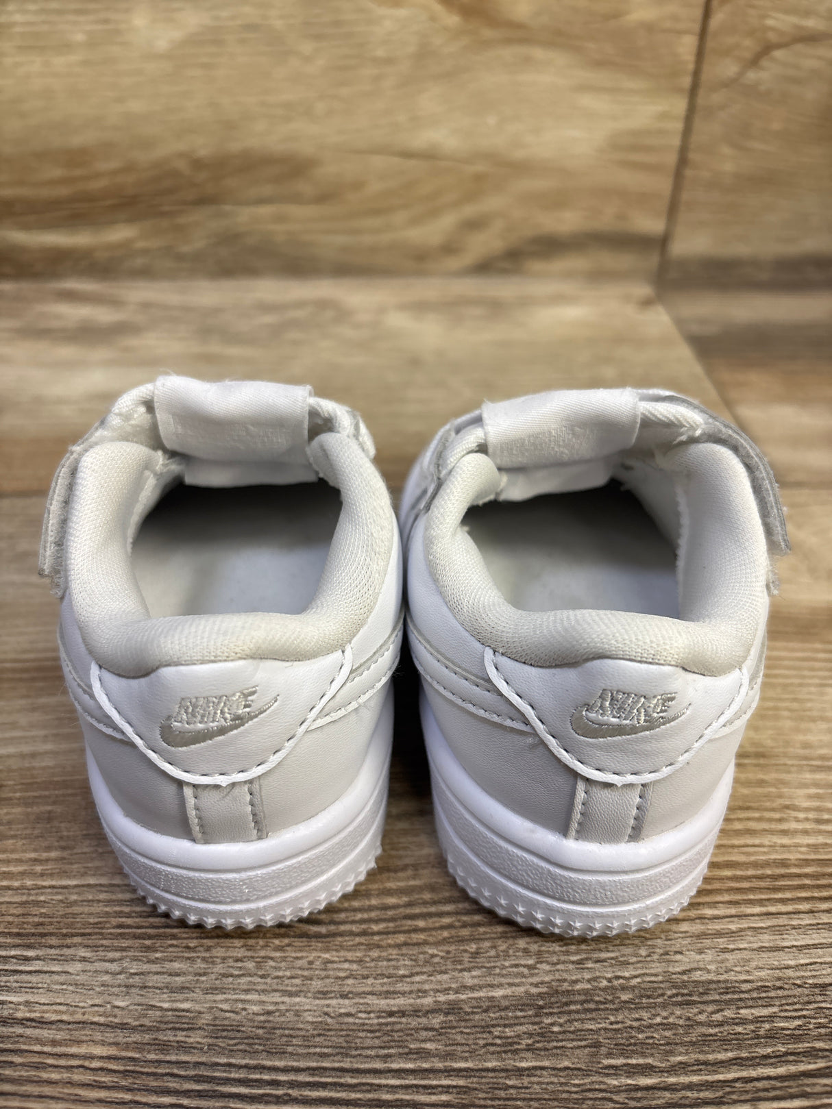 Nike Force 1 Low EasyOn TD Triple White Sneakers sz 6c
