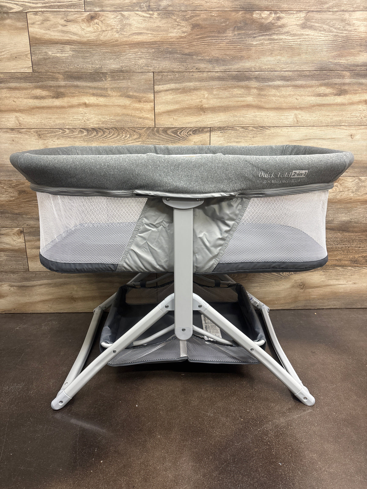 Baby Trend Quick Fold 2-in-1 Rocking Bassinet, Grey