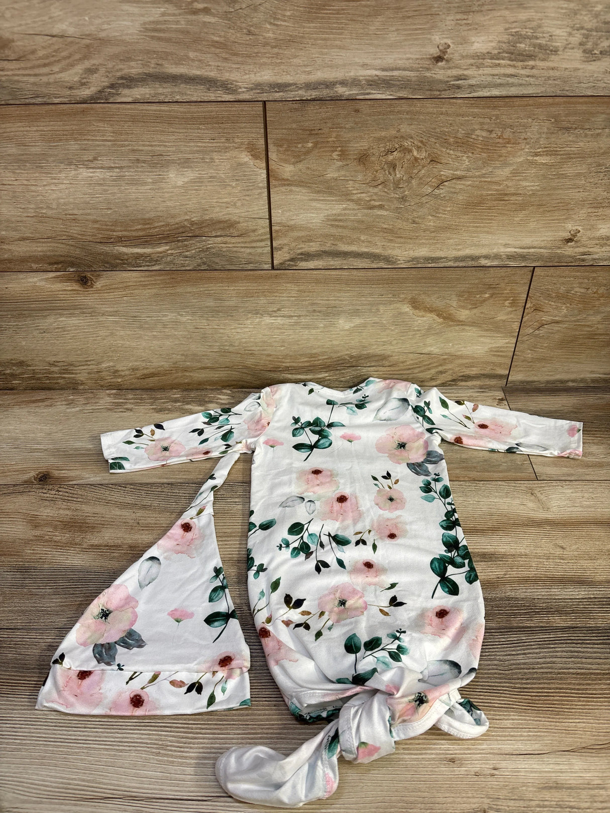 WIBACKER 2pc Floral Henley Knot Gown & Hat Set White sz 0-9m