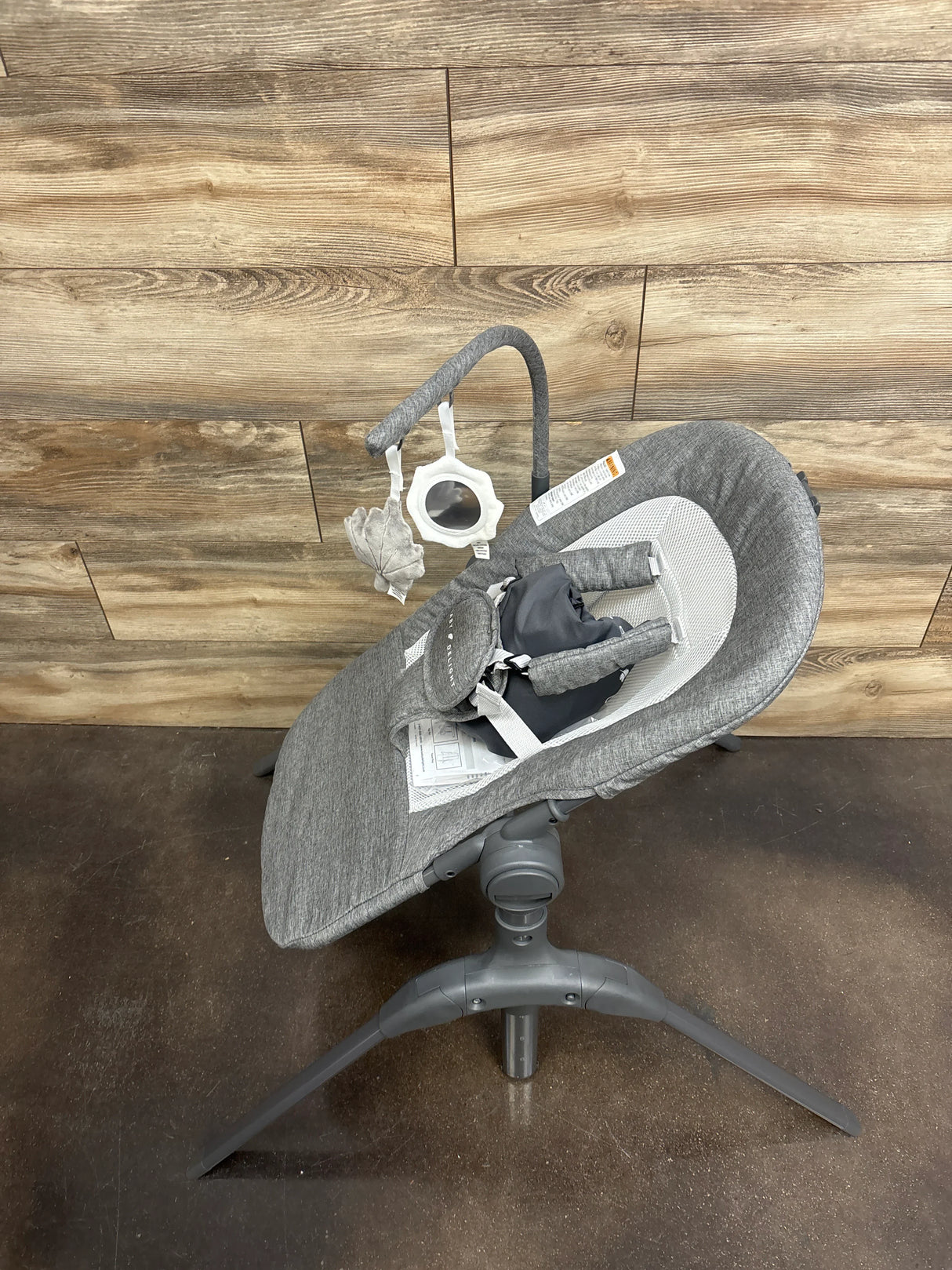 NEW Baby Delight Bloom Soothing Adjustable Lounger