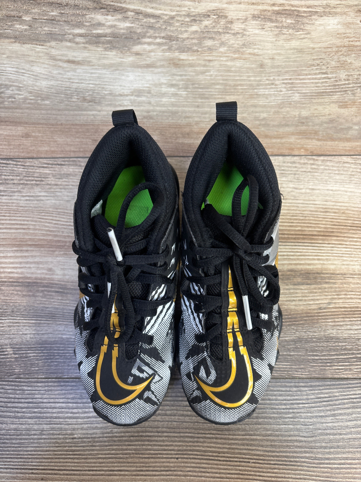 Russell Wilson x Nike Alpha Menace 3 Shark GS 'Black Metallic Vivid Gold' Football Cleats sz 12c