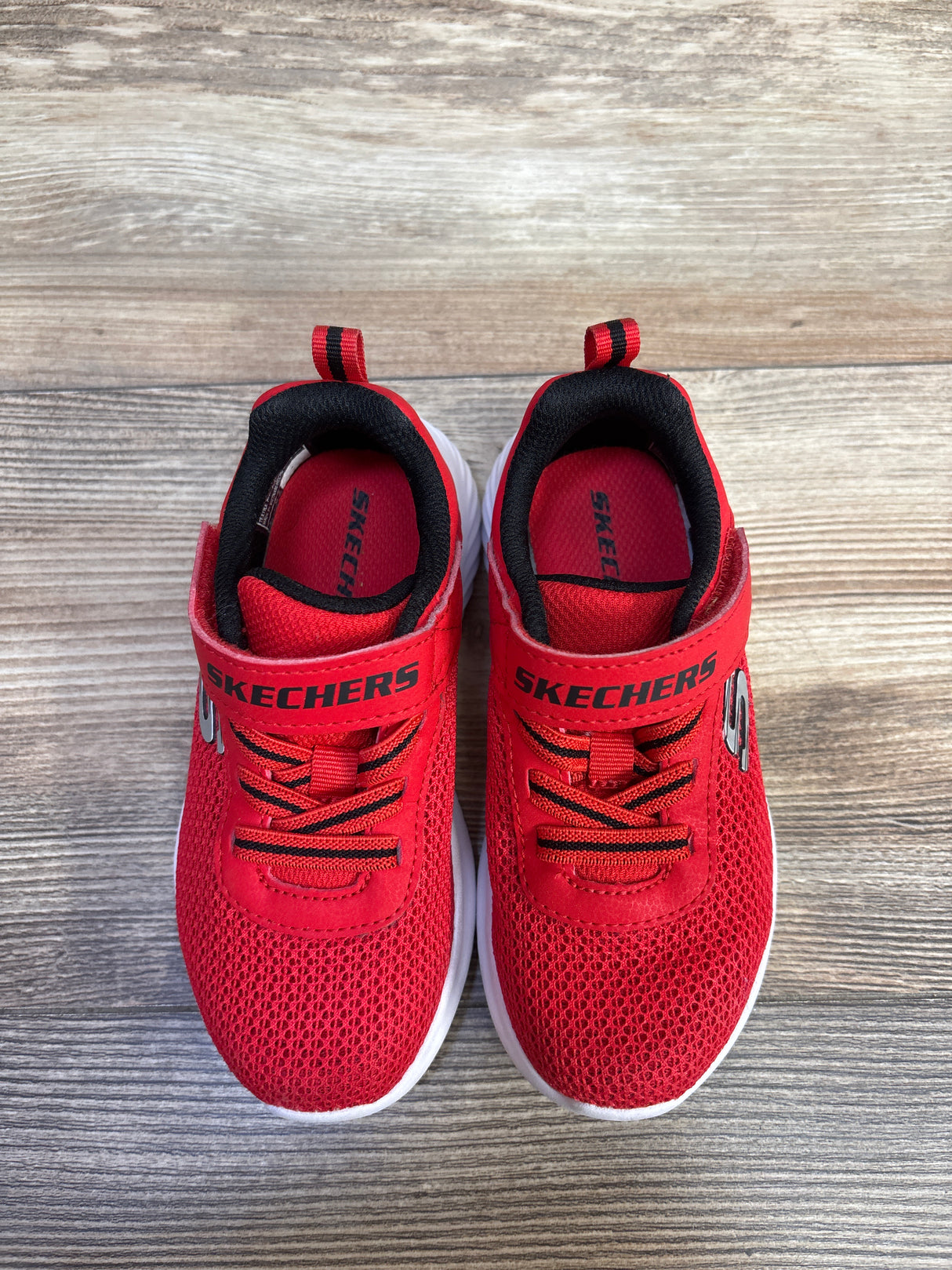 Sketchers Dynamatic Sneakers Red sz 9c