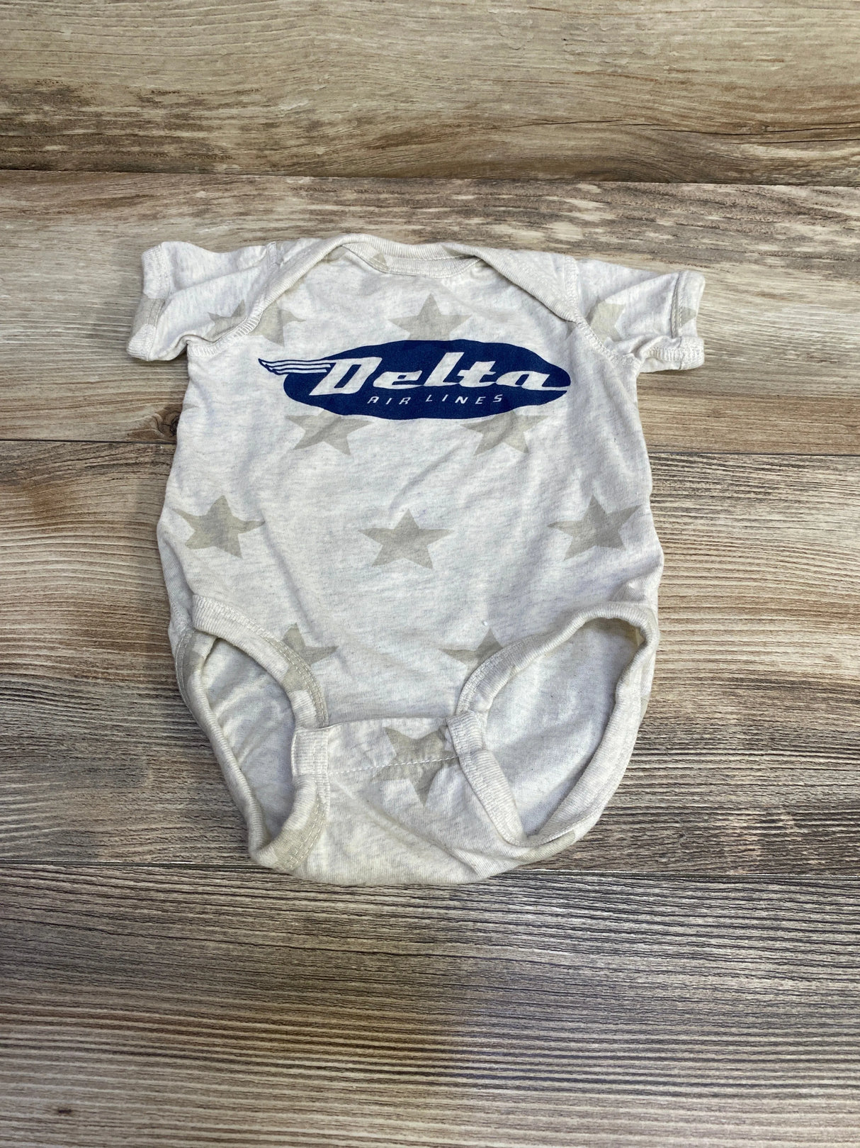 Code Five Delta Airlines Bodysuit Oatmeal sz 6m - Me n Mommy To Be