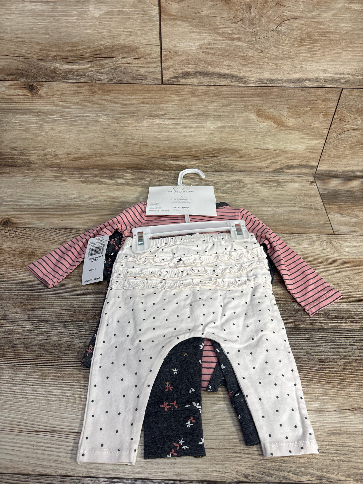 NEW Jessica Simpson 4pc Striped Bodysuit Set Pink sz 3-6m