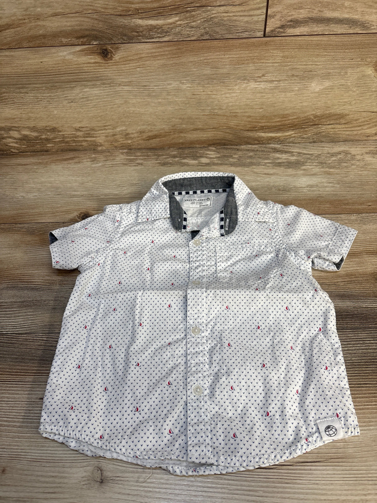 Free Planet Boat Print Button Up Shirt White sz 2T