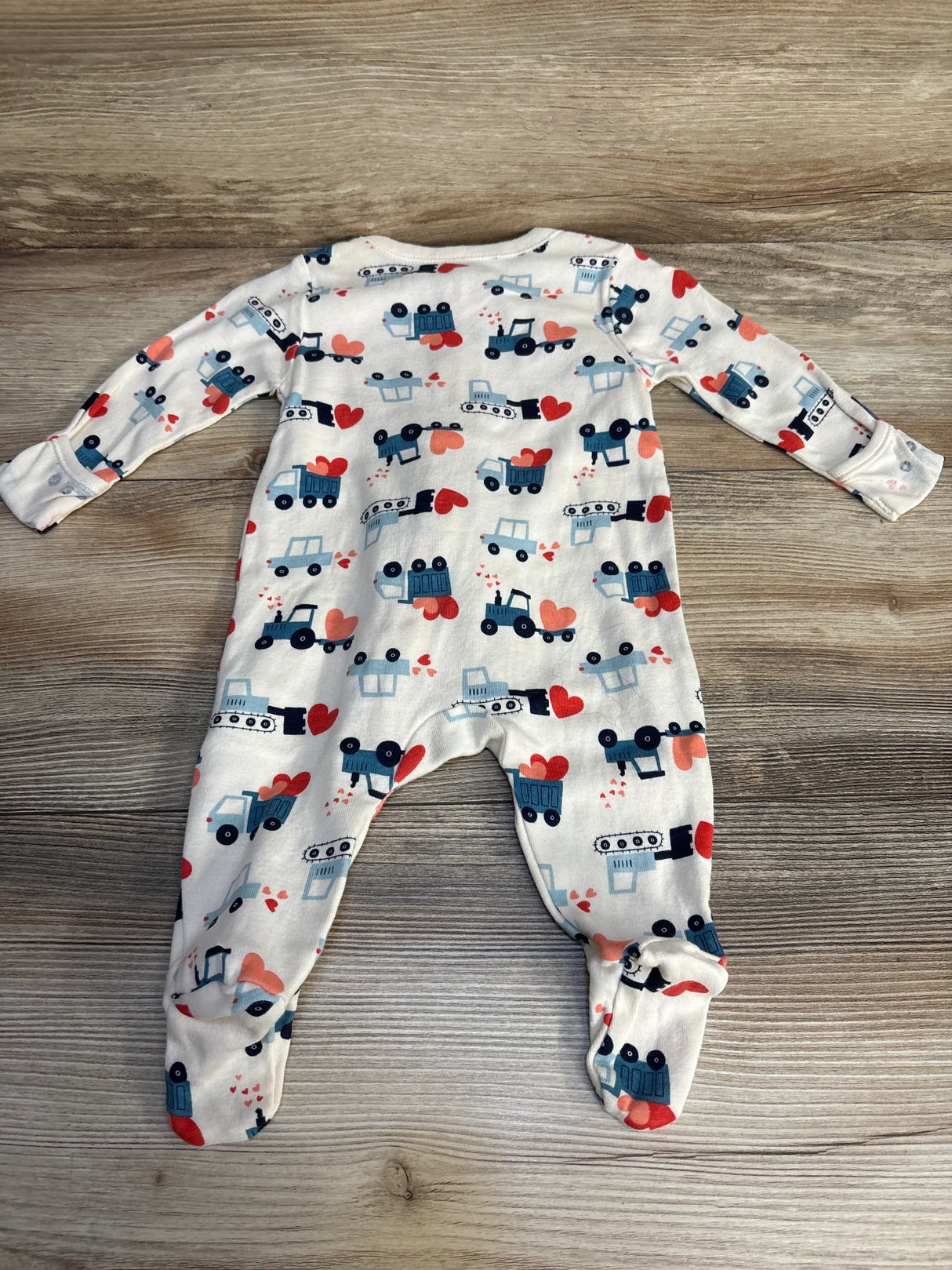 Old Navy Heart & Cars Sleeper Cream sz 0-3m