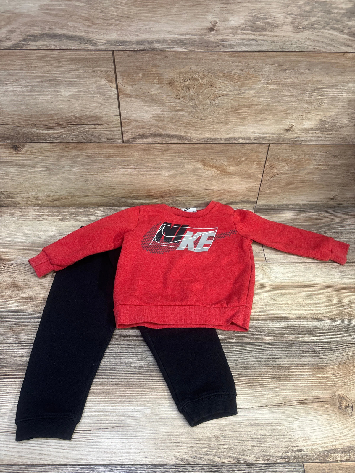 Nike 2pc Pullover Sweatshirt & Joggers Set Red sz 18m