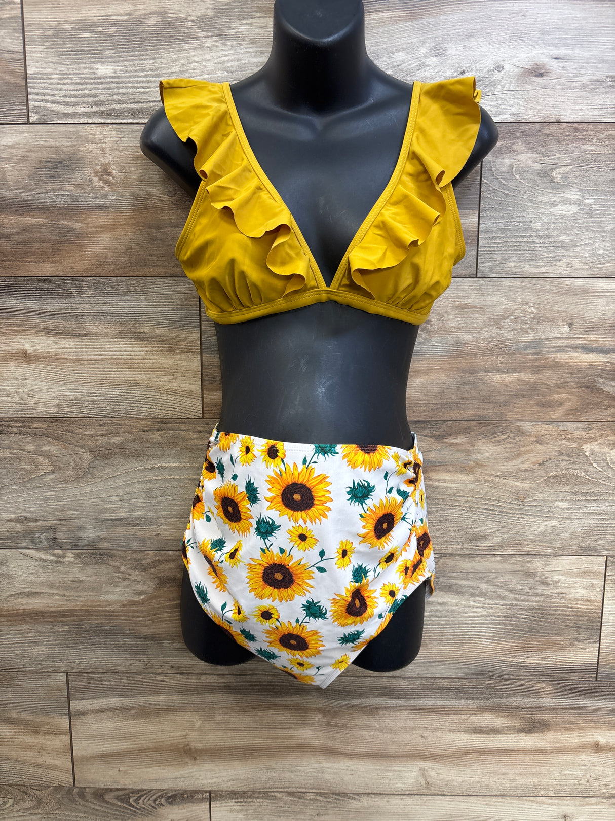Summer Mae Maternity 2pc Sunflower Flounce Bikini Yellow sz Medium