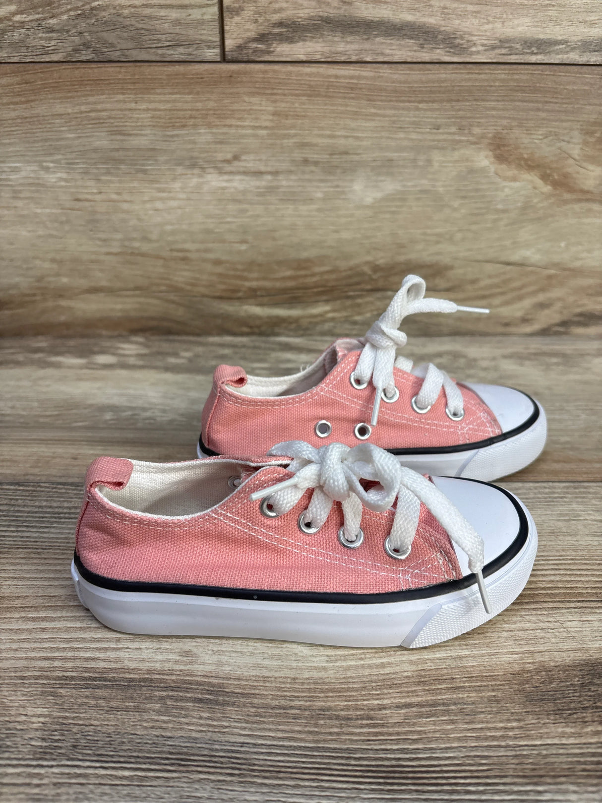 PatPat Lace-Up Canvas Sneakers Pink sz 8/9c