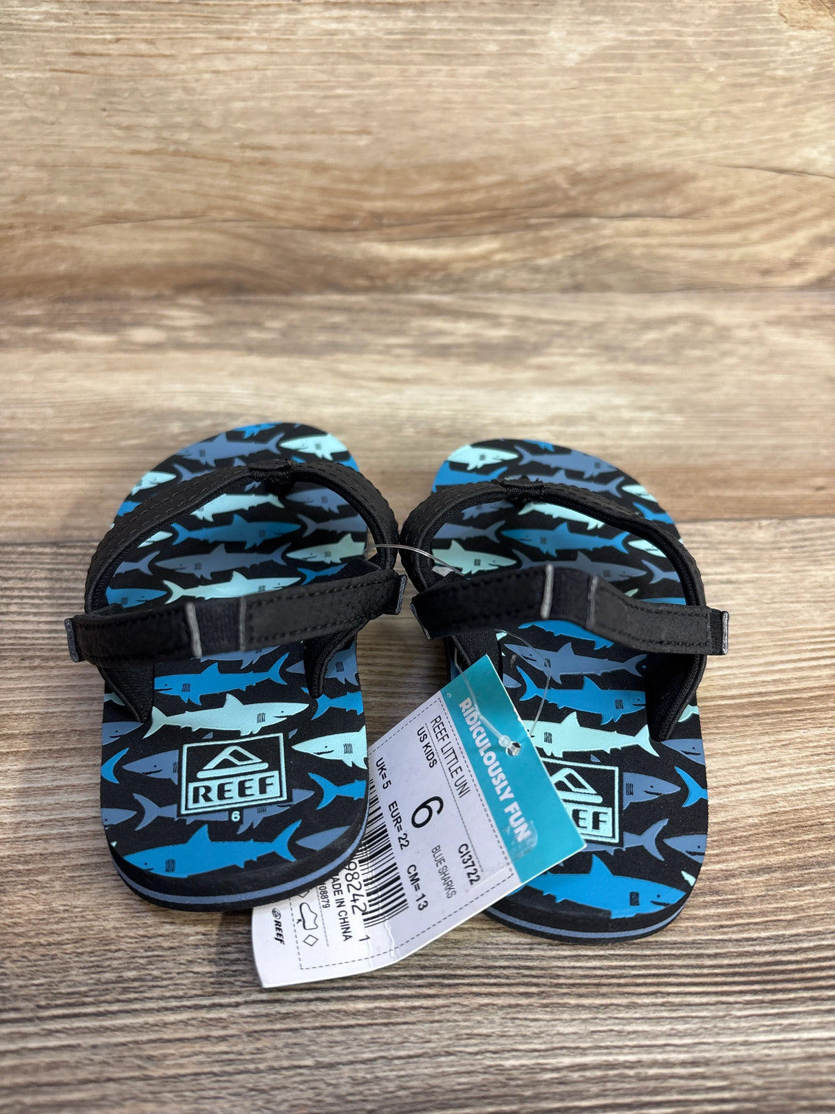 NEW Reef Little Uni Flip Flops in Blue Sharks sz 6c - Me n Mommy To Be