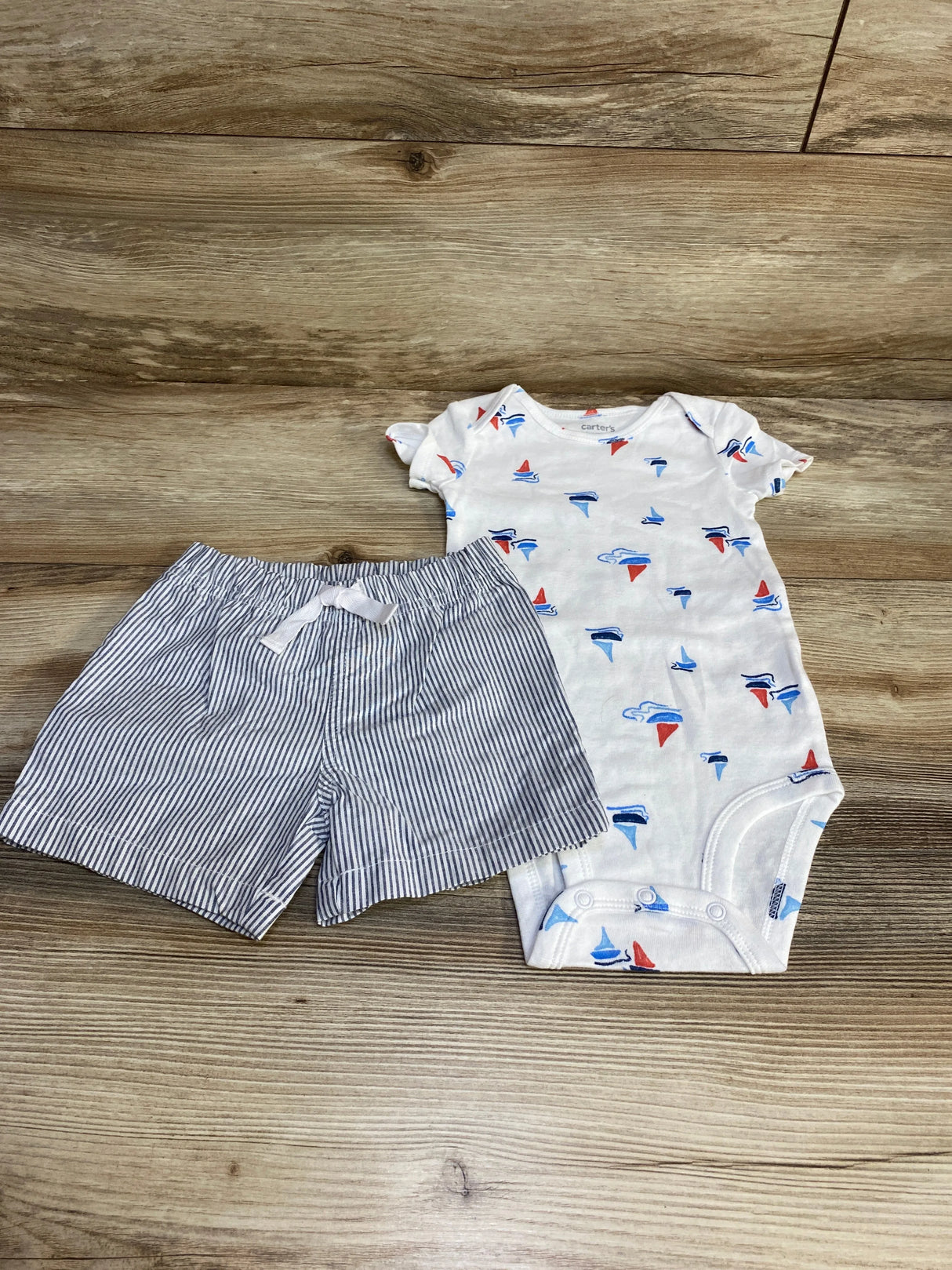 Just One You 2pc Sailboat Print Bodysuit & Shorts White sz 9m - Me n Mommy To Be
