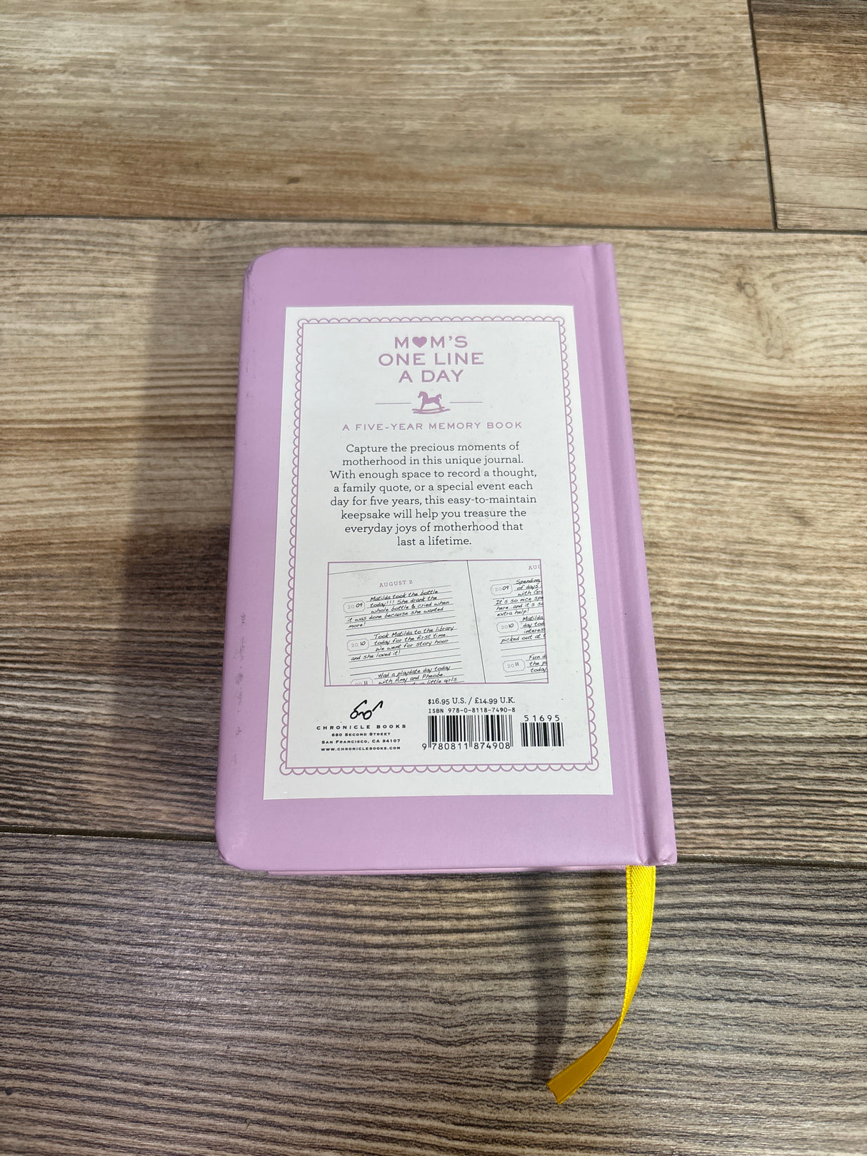 Mom's One Line a Day: A Five-Year Memory Book Hardcover Book