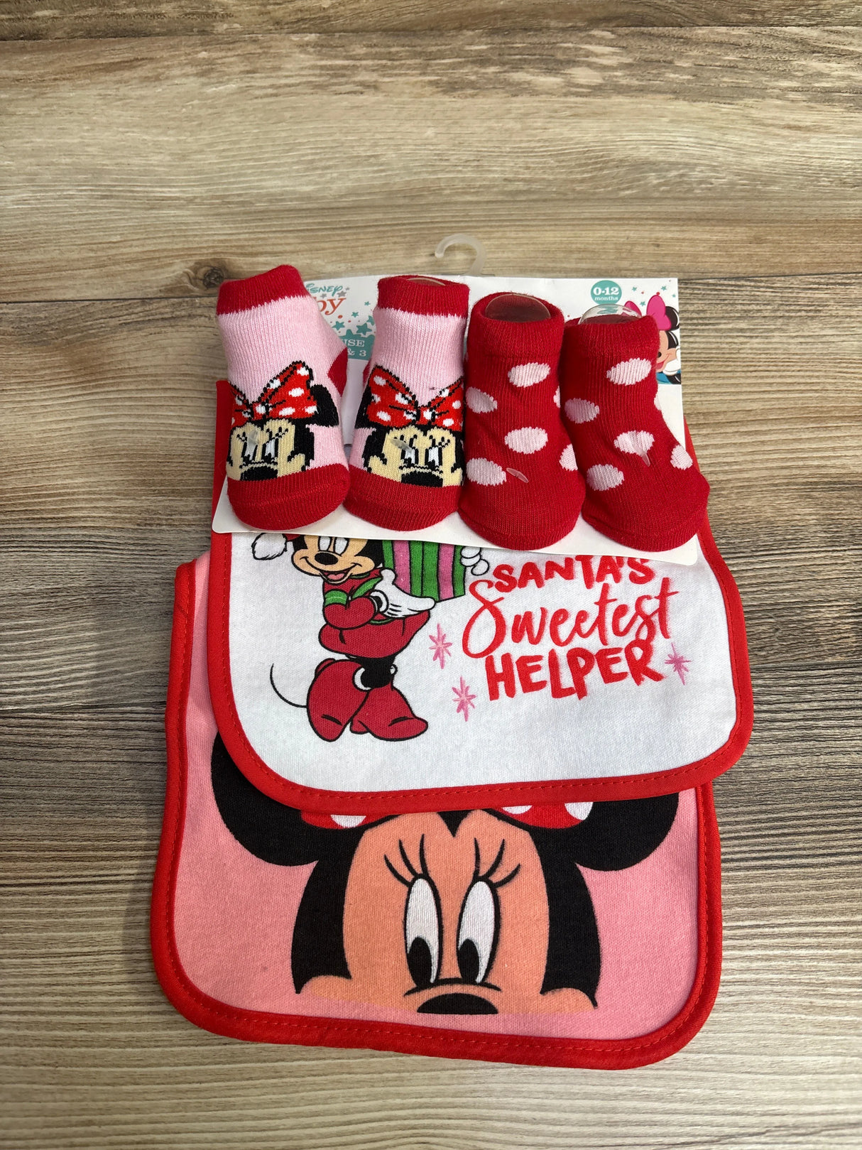 NEW Disney Baby Minnie Mouse Socks & Bibs 4pk Set sz 0-12m