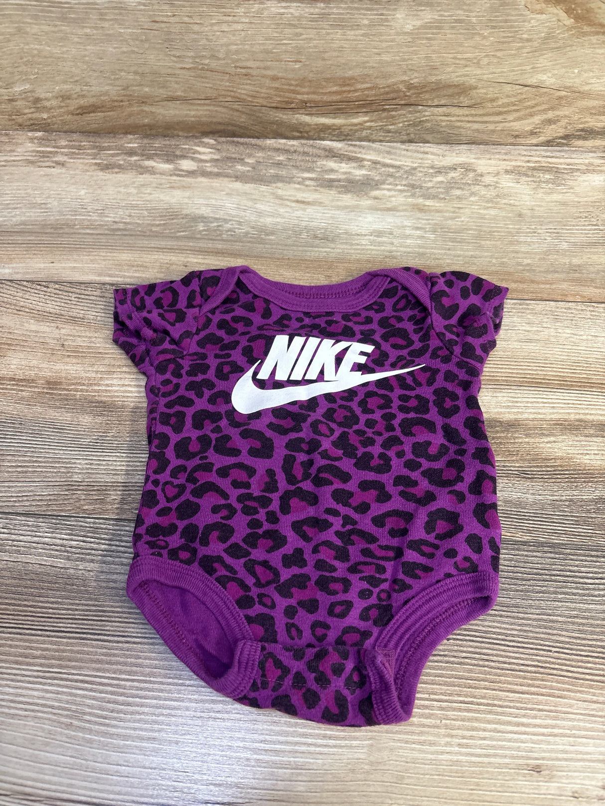 Nike Leopard Bodysuit Purple sz 0-6m