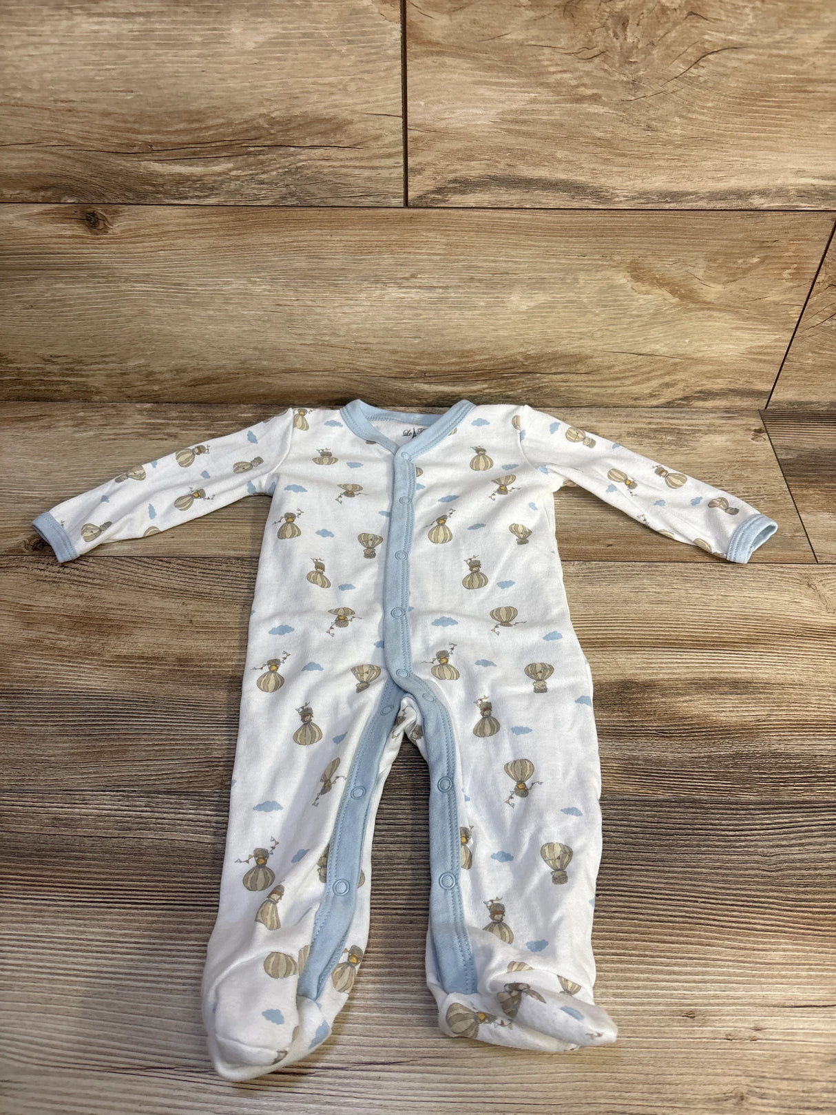 Le Top Bebe Sleeper White sz 6-9m