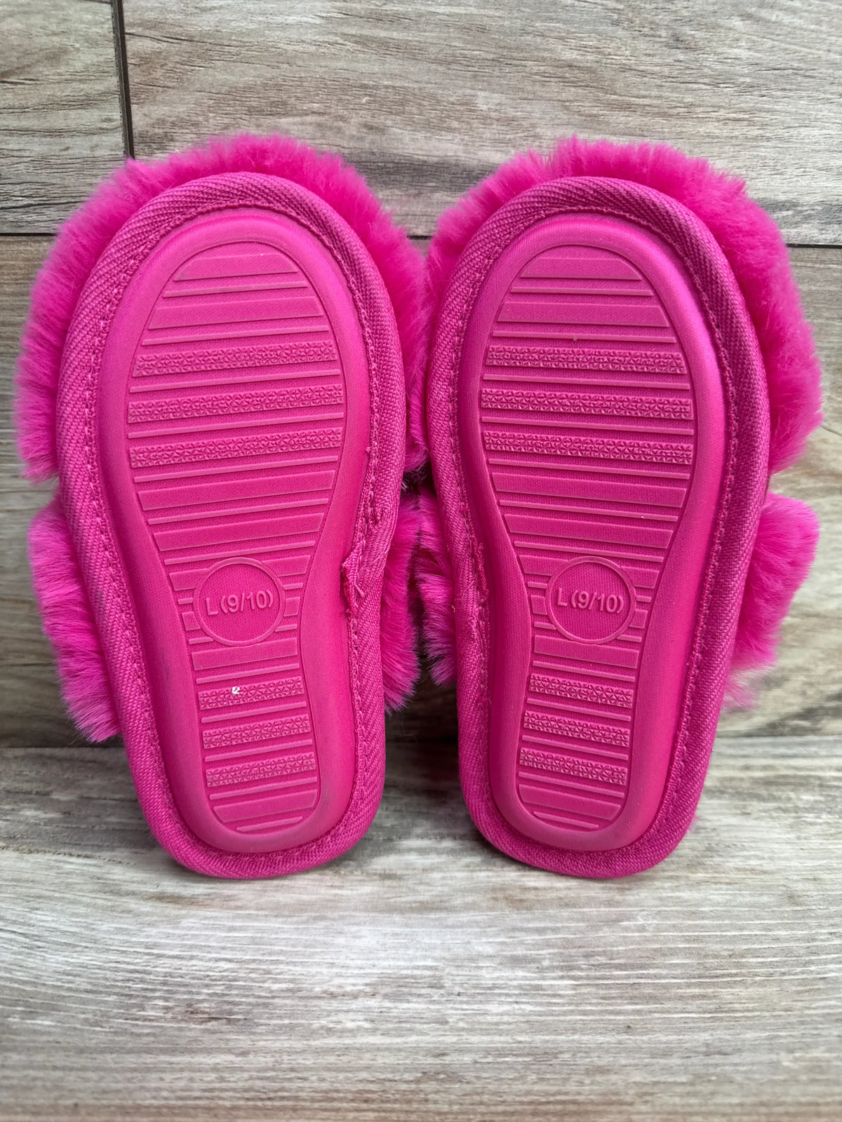 Cat & Jack Amoret Plush Slippers Pink sz 9/10c
