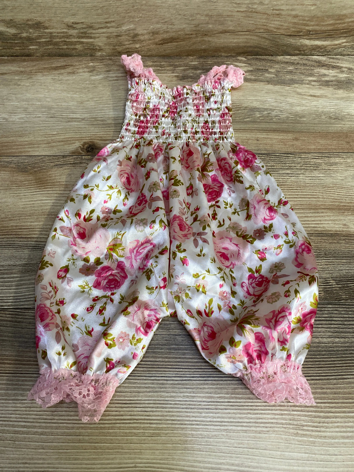 Floral Smocked Romper White sz 3-6m - Me n Mommy To Be