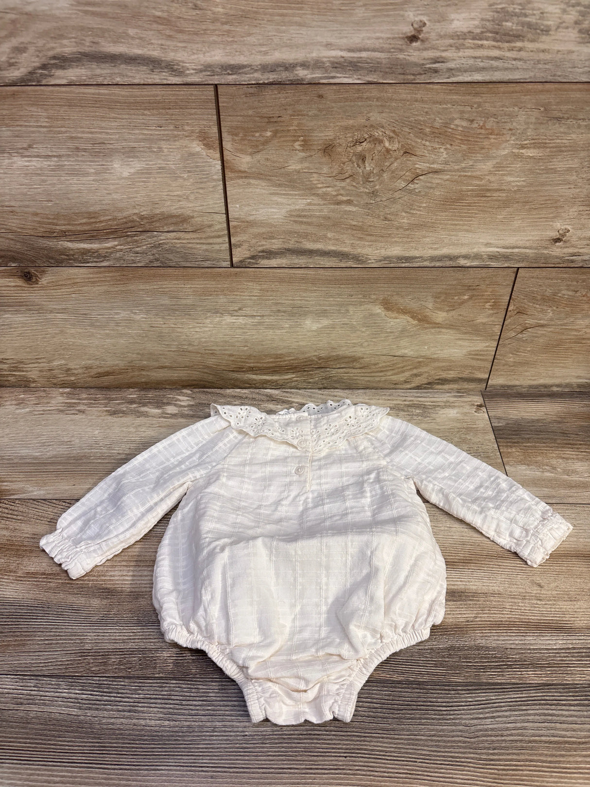 Baby Gap Eyelet Collar Bubble Romper Ivory sz 6-12m