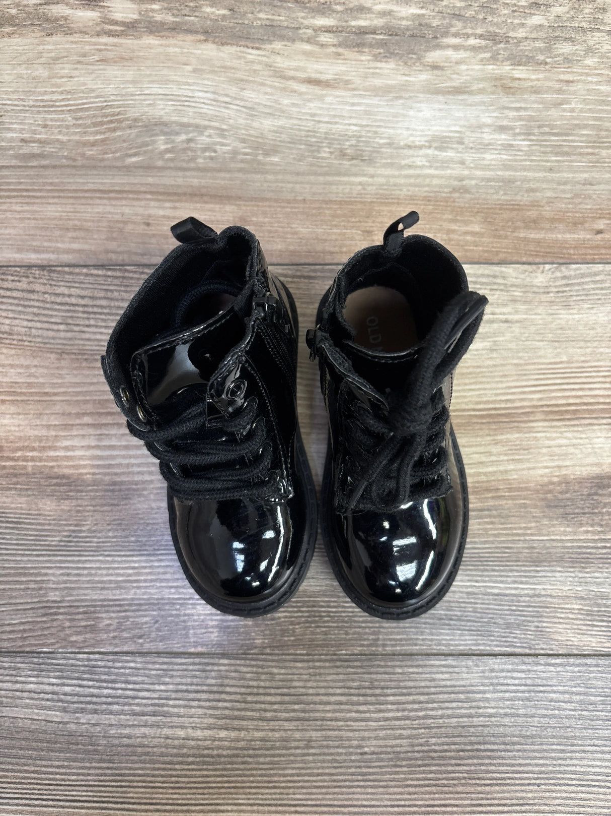 Old Navy Faux-Patent Leather Lace-Up Boots Black sz 6c