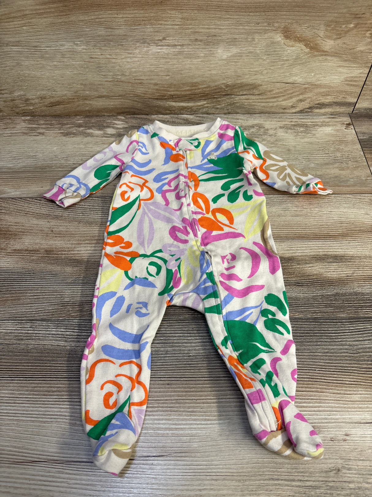 Baby Gap Sleeper Beige sz 0-3m - Me n Mommy To Be