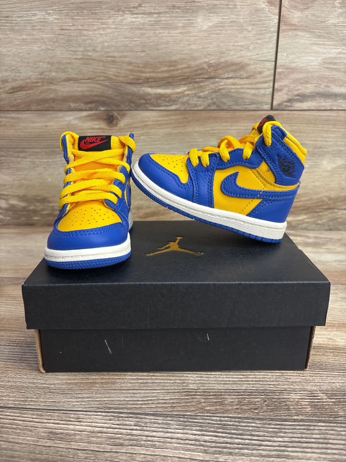 Air Jordan 1 Retro High OG TD 'Reverse Laney' Sneakers sz 5c