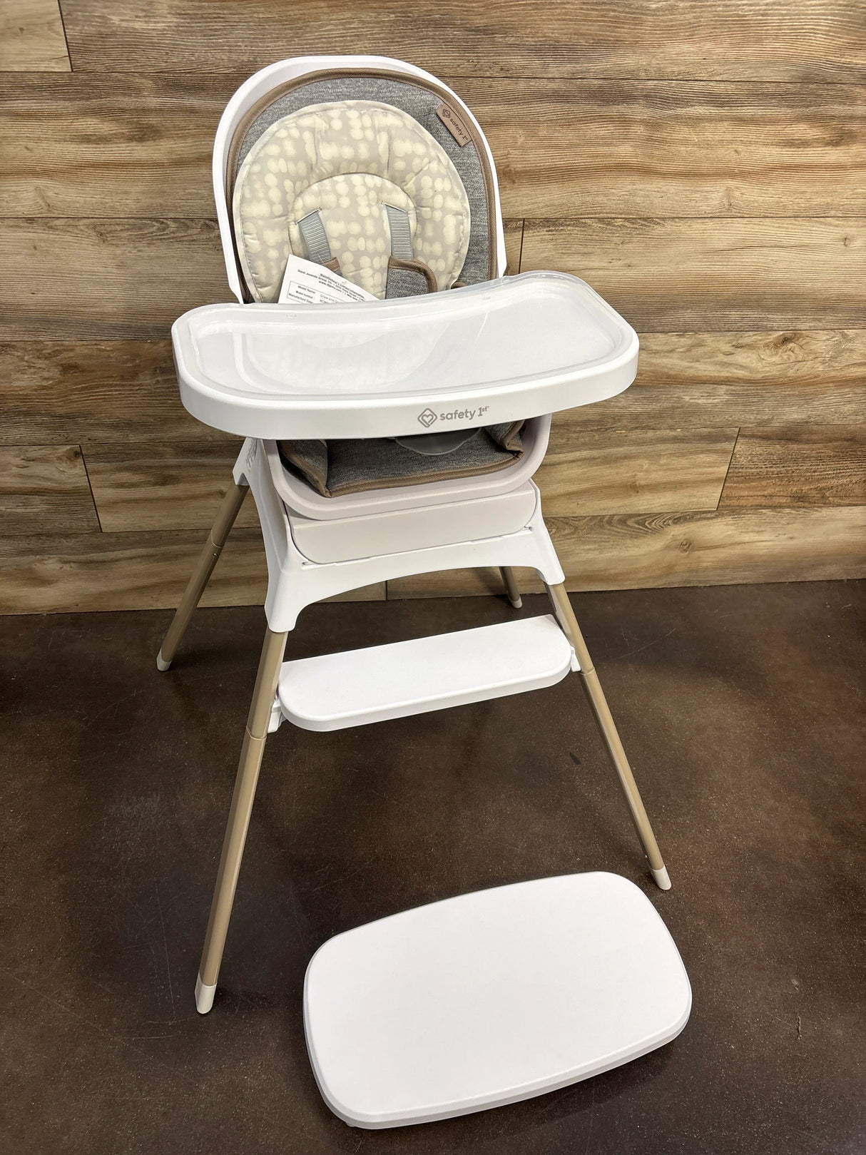 NEW Safety 1st Grow and Go Rotating High Chair in French Gray