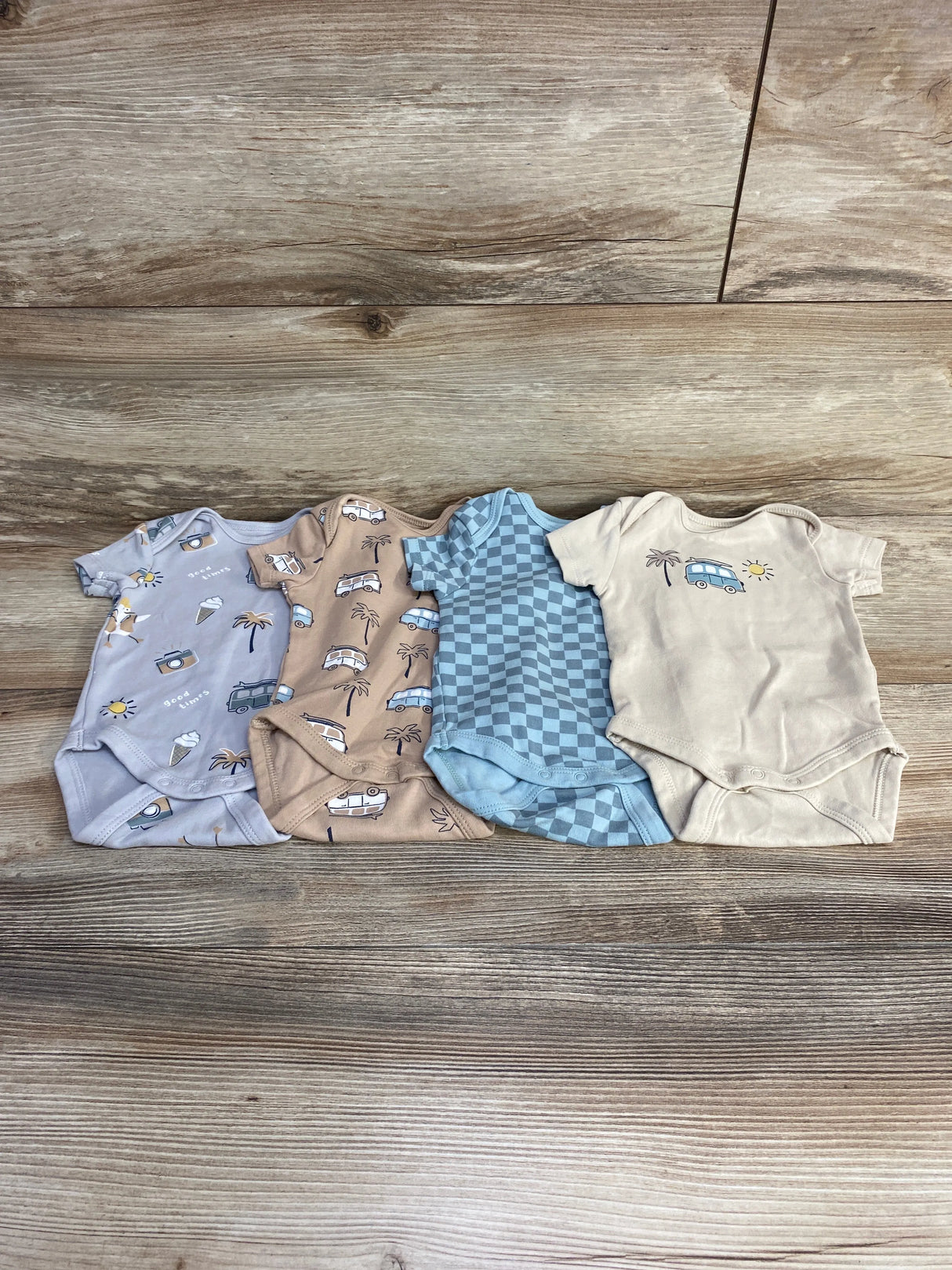 C&A 4pk Short Sleeve Bodysuits sz 2-3m - Me n Mommy To Be