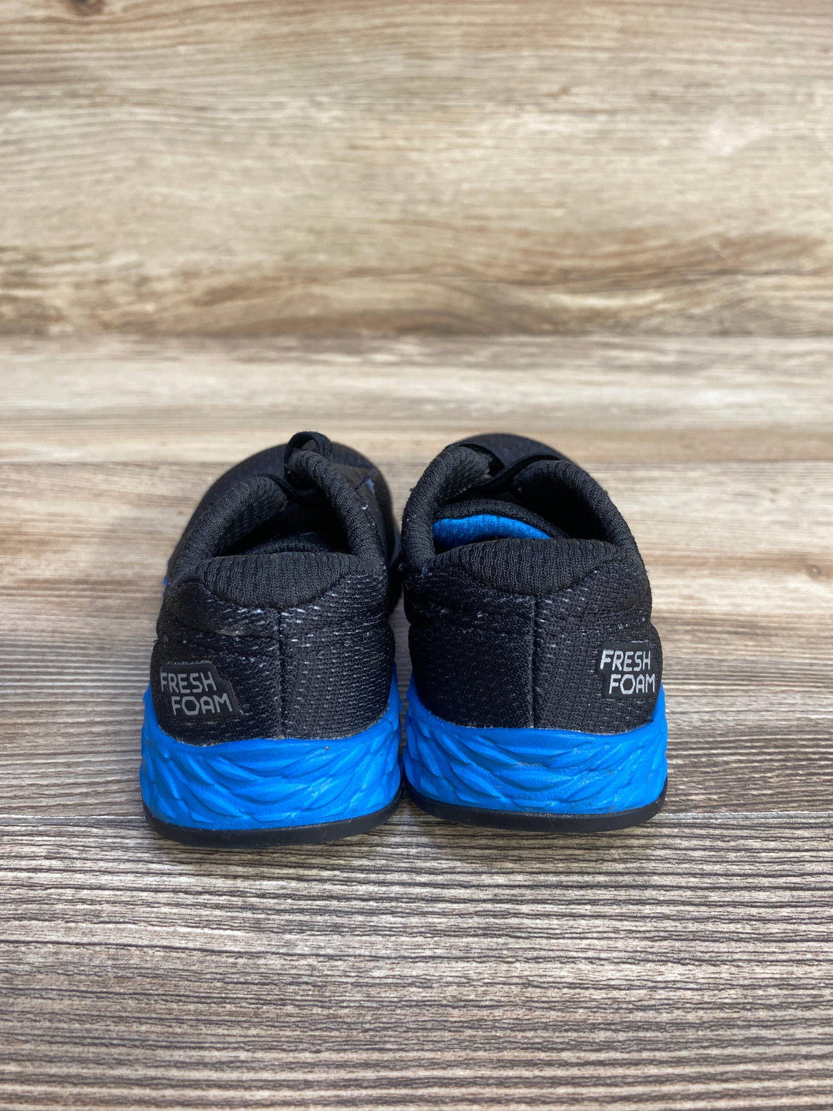 New Balance Fresh Foam Arishi Sneakers Black sz 6c - Me n Mommy To Be