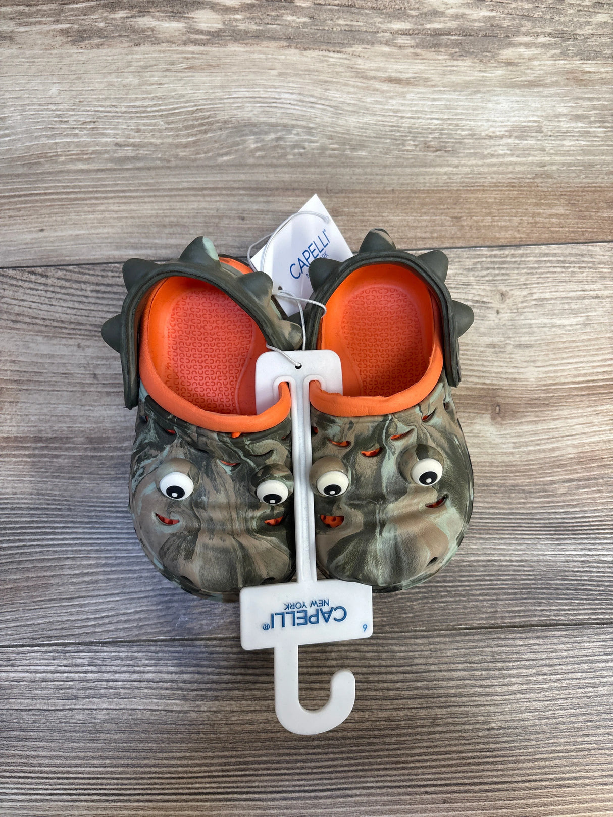 NEW Capelli New York Later Gator Clogs Green sz 6c