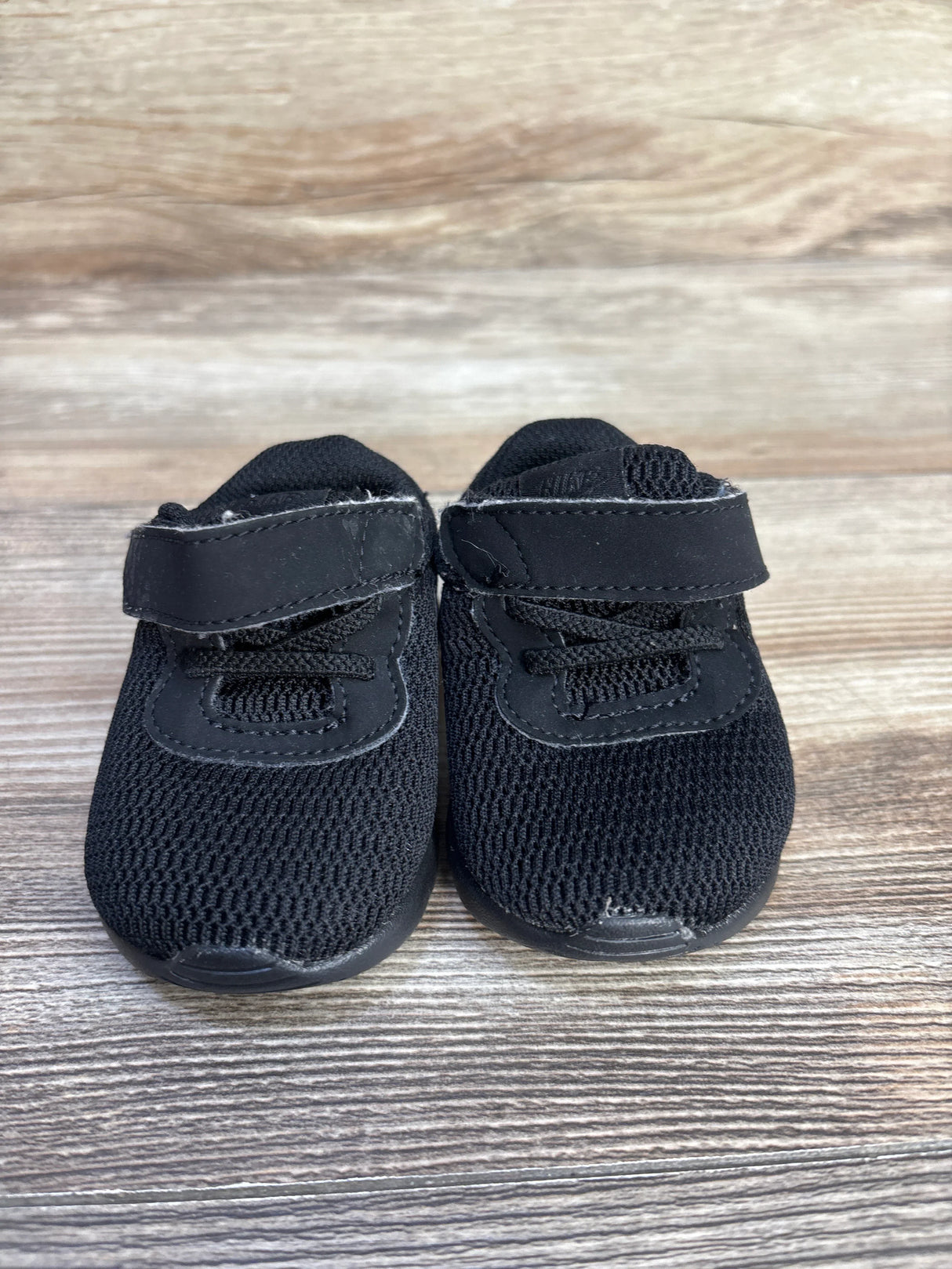Nike Tanjun TD 'Black' Sneakers sz 2c
