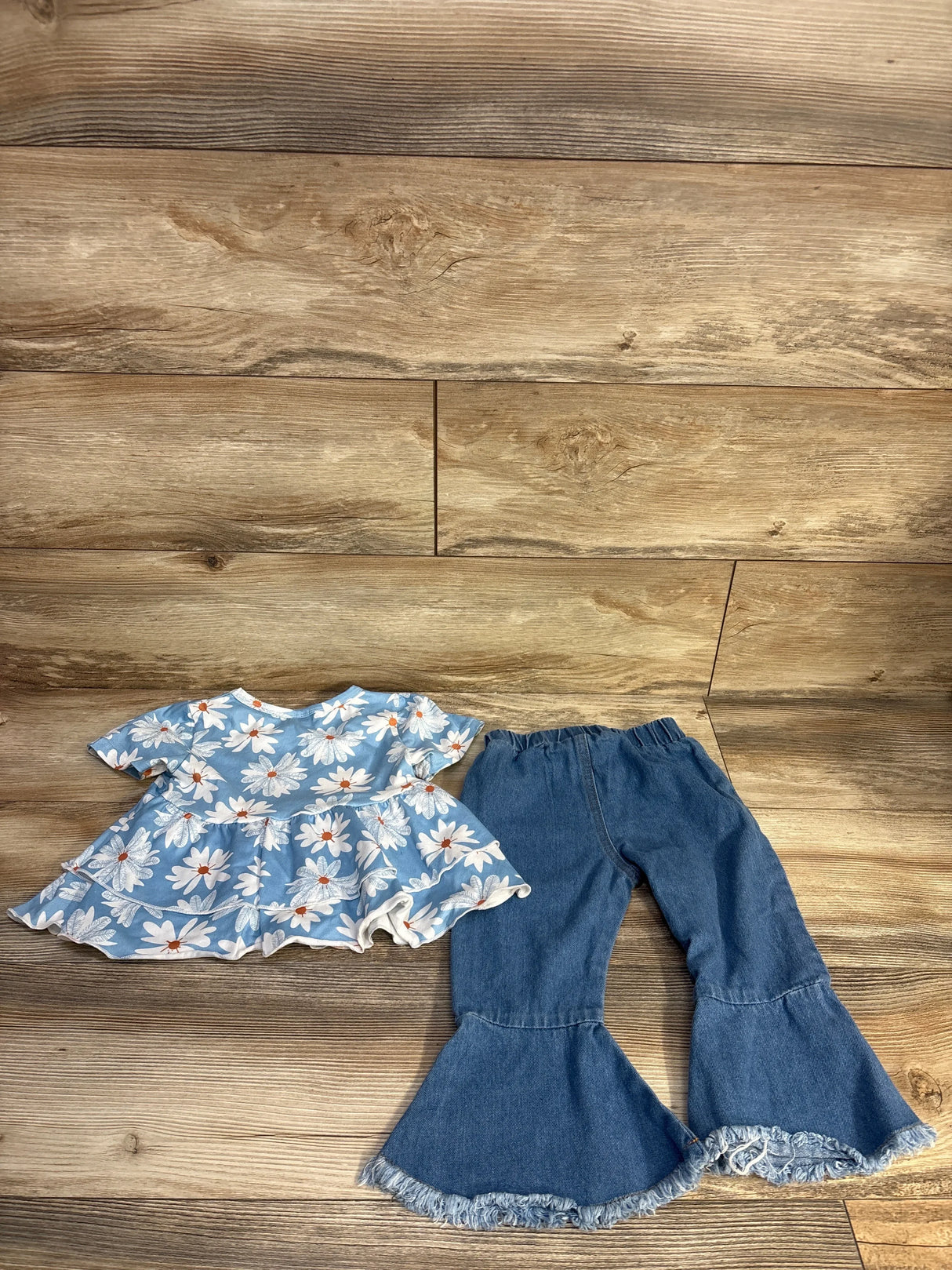 2pc Flower Peplum Shirt and Jeans Set Blue sz 18-24m