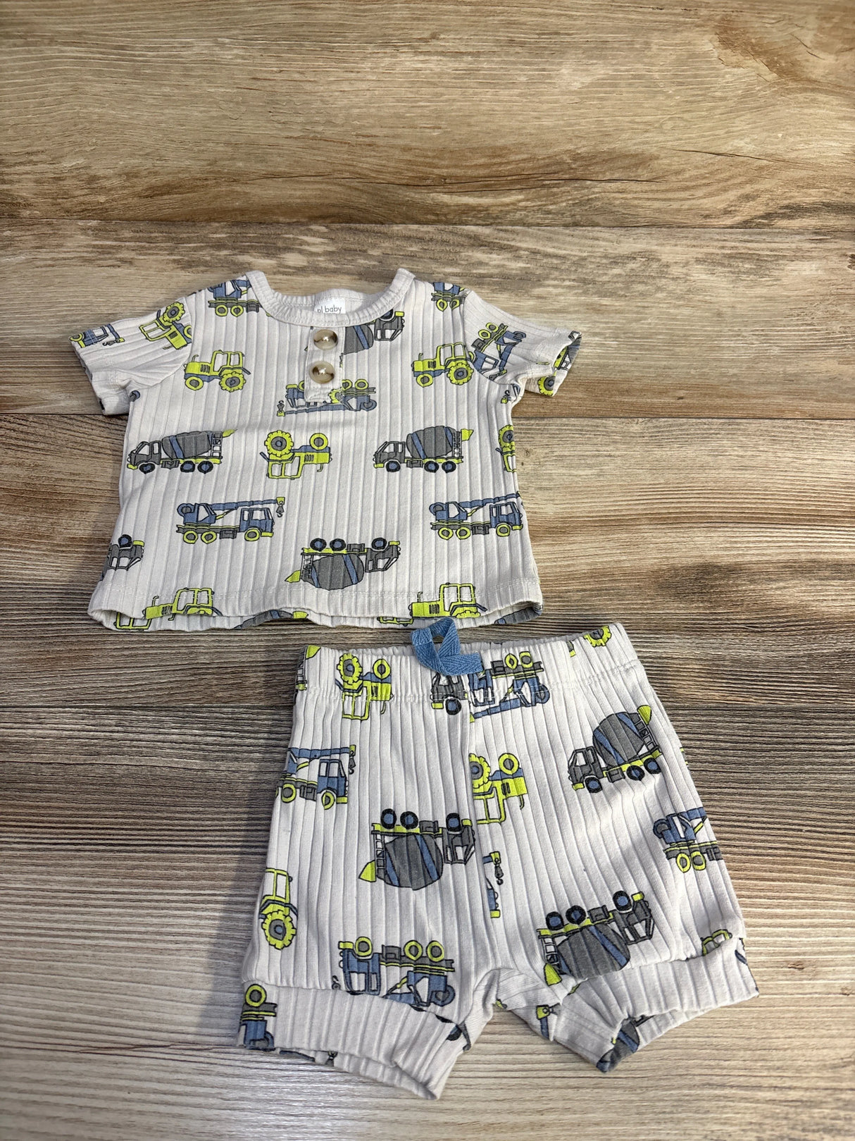 Pl Baby 2pc Shirt & Shorts Beige sz 3m - Me n Mommy To Be