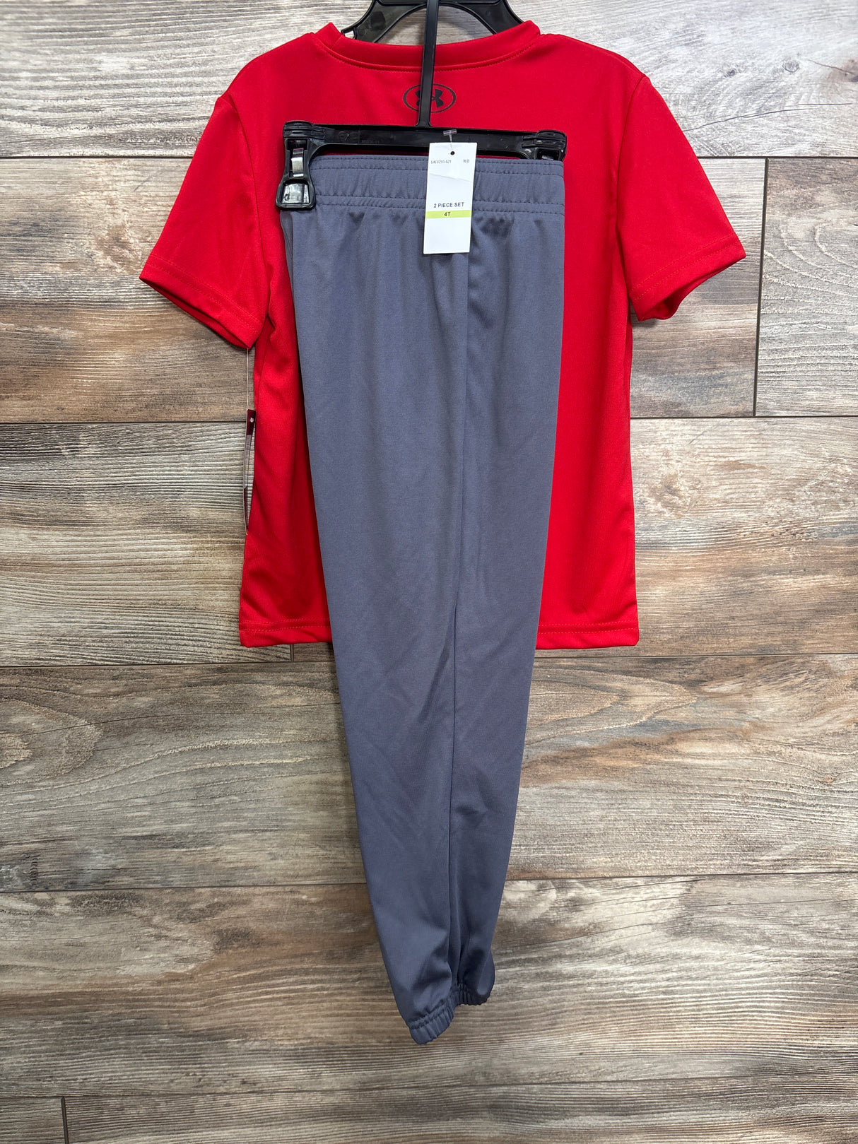 NEW Under Armour 2pc Shirt & Bottoms Set Red sz 4T