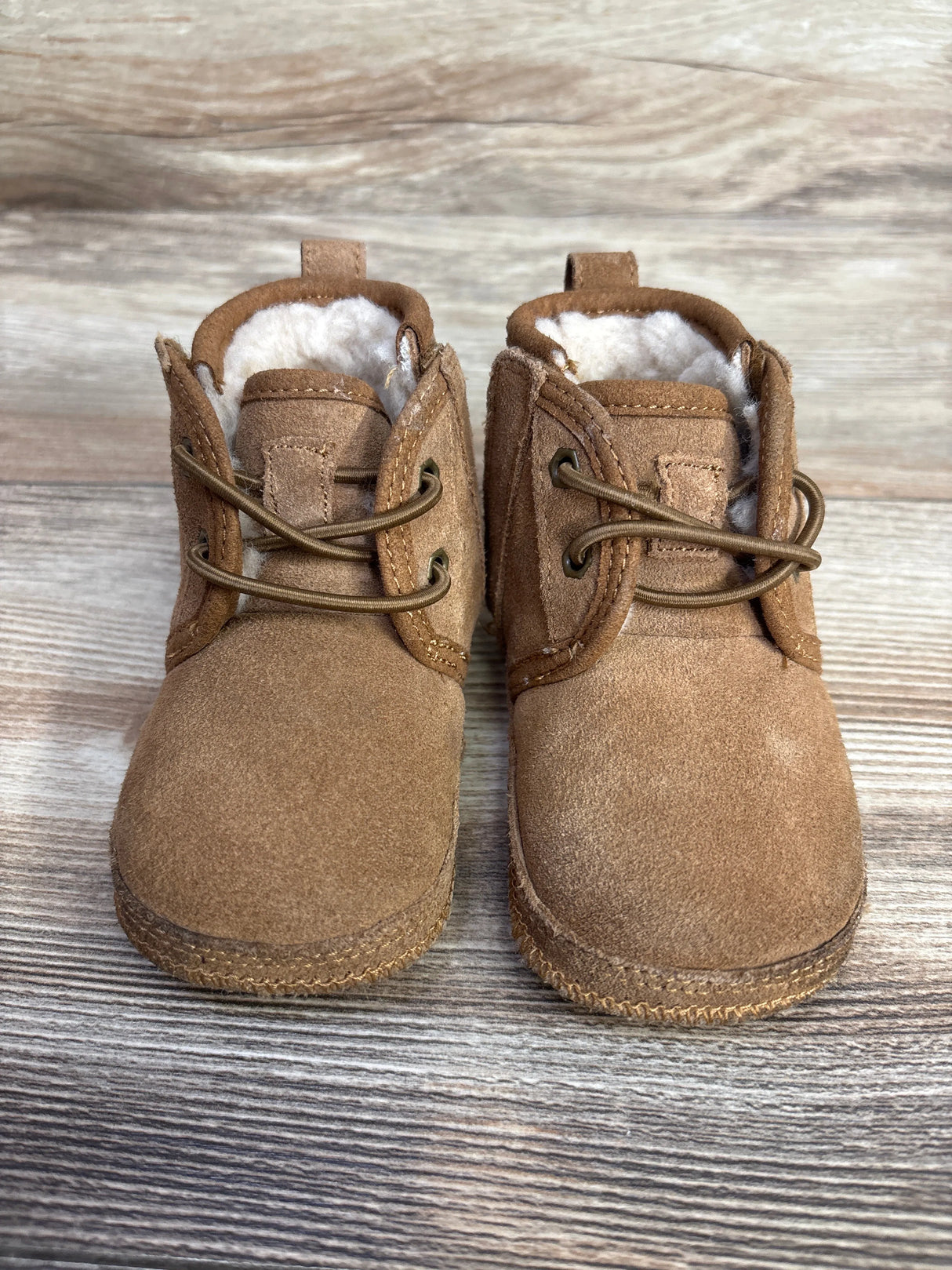 UGG Neumel Chukka Boots Chestnut sz 2/3c