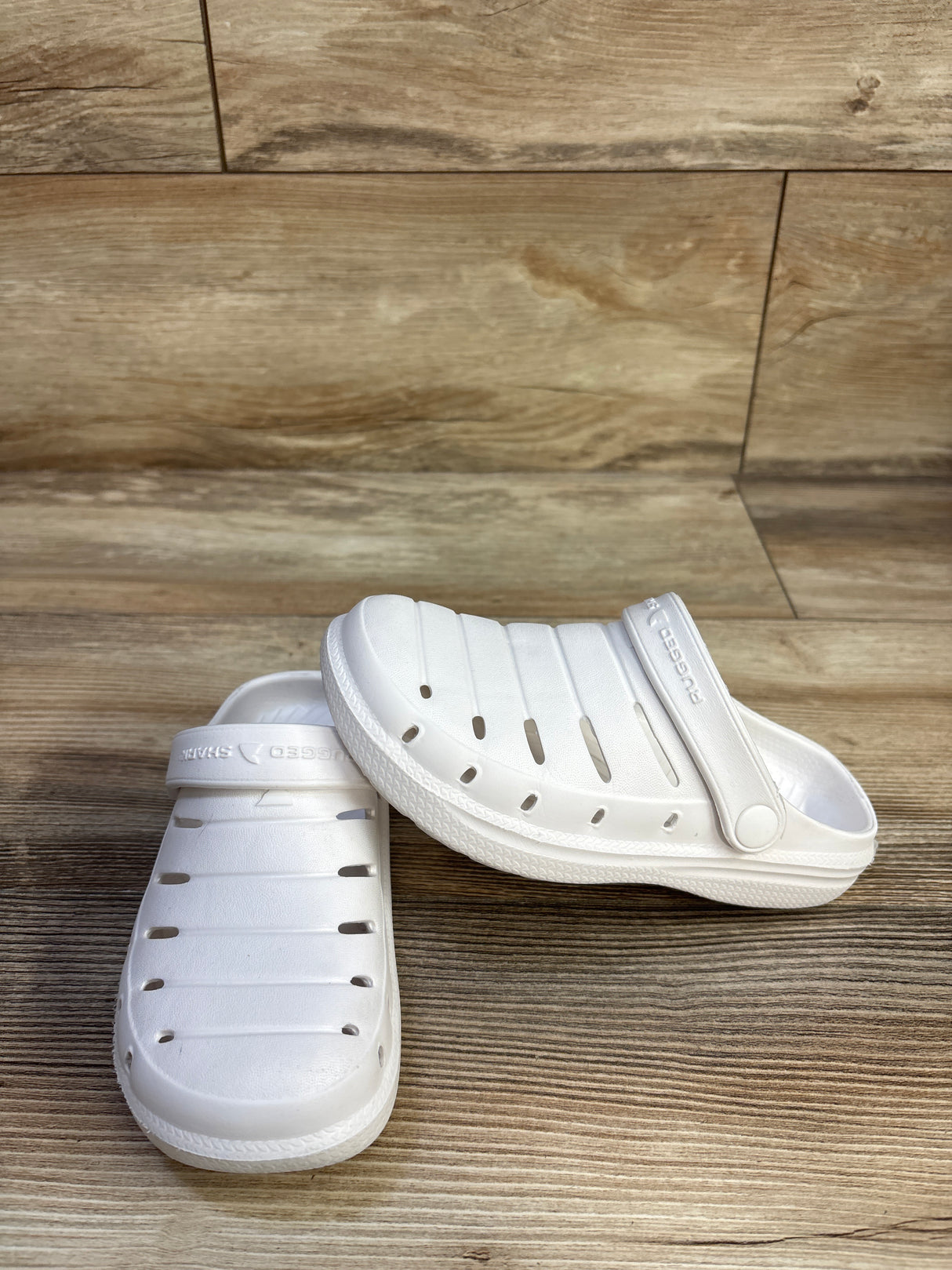 Rugged Shark Eva Clogs White sz 11c