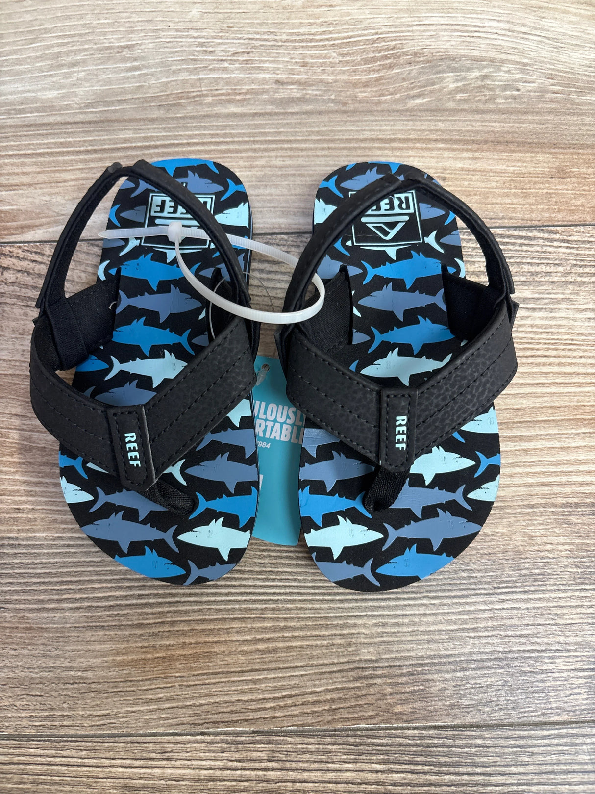 NEW Reef Little Uni Flip Flops in Blue Sharks sz 7c - Me n Mommy To Be