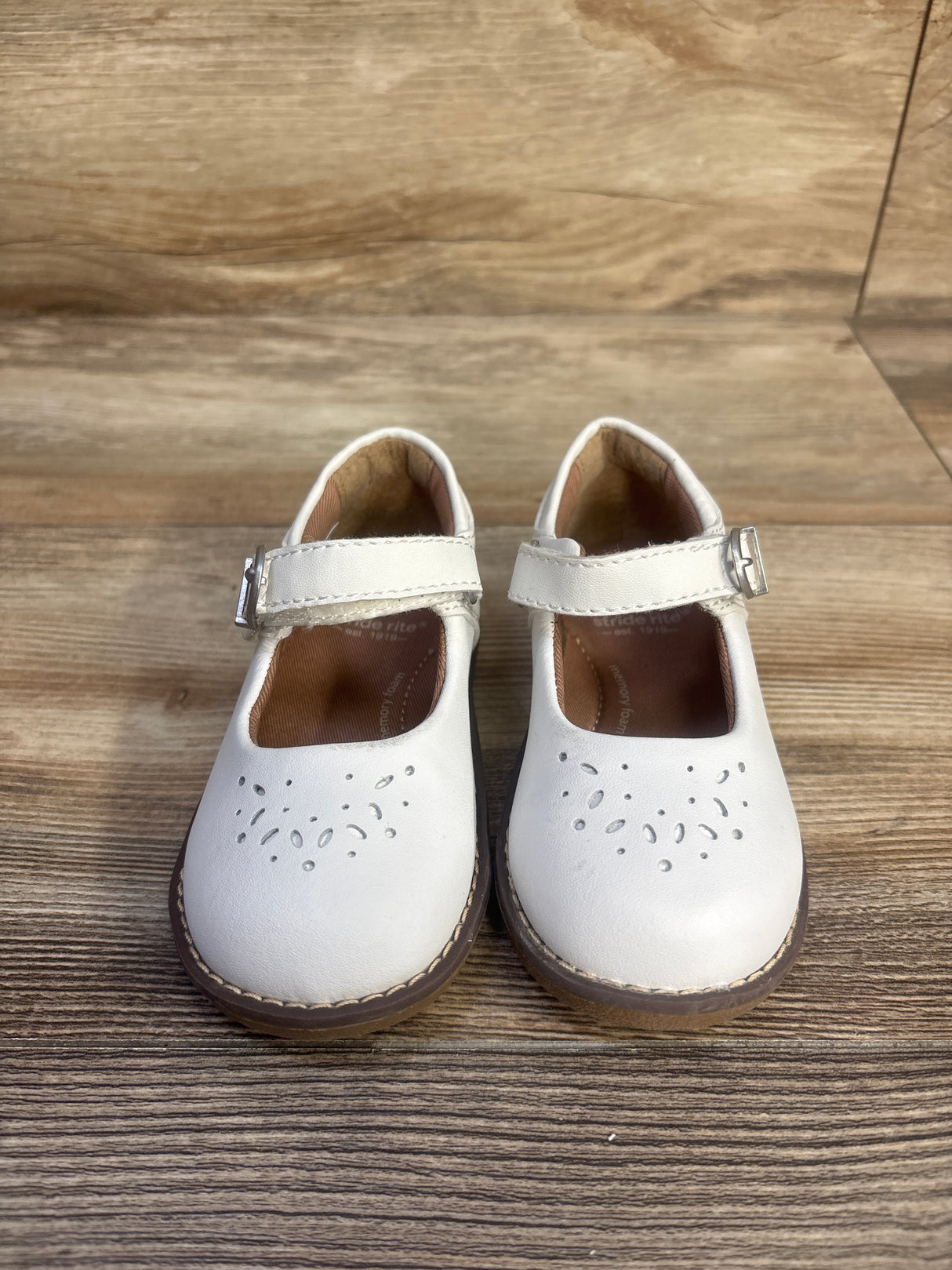 Stride Rite Mara Mary Jane Flats White sz 6.5c