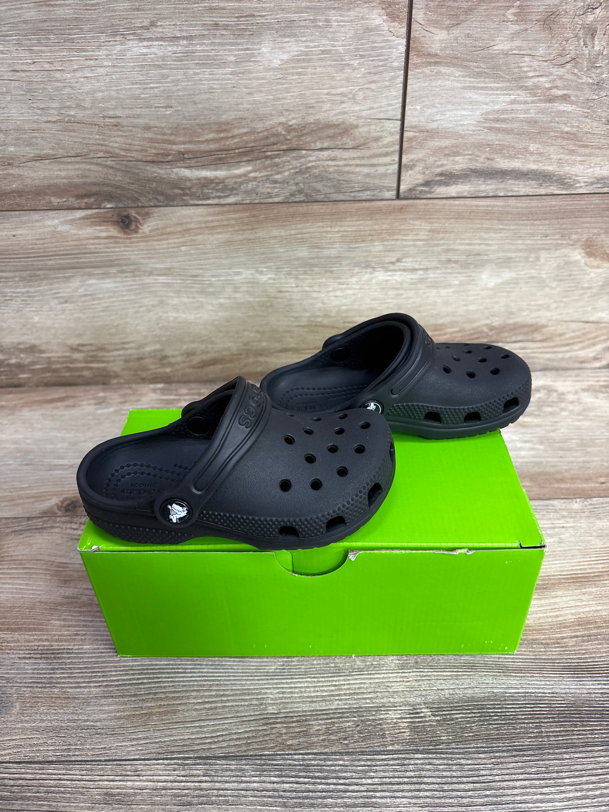 Crocs Classic Clogs Black sz 9c