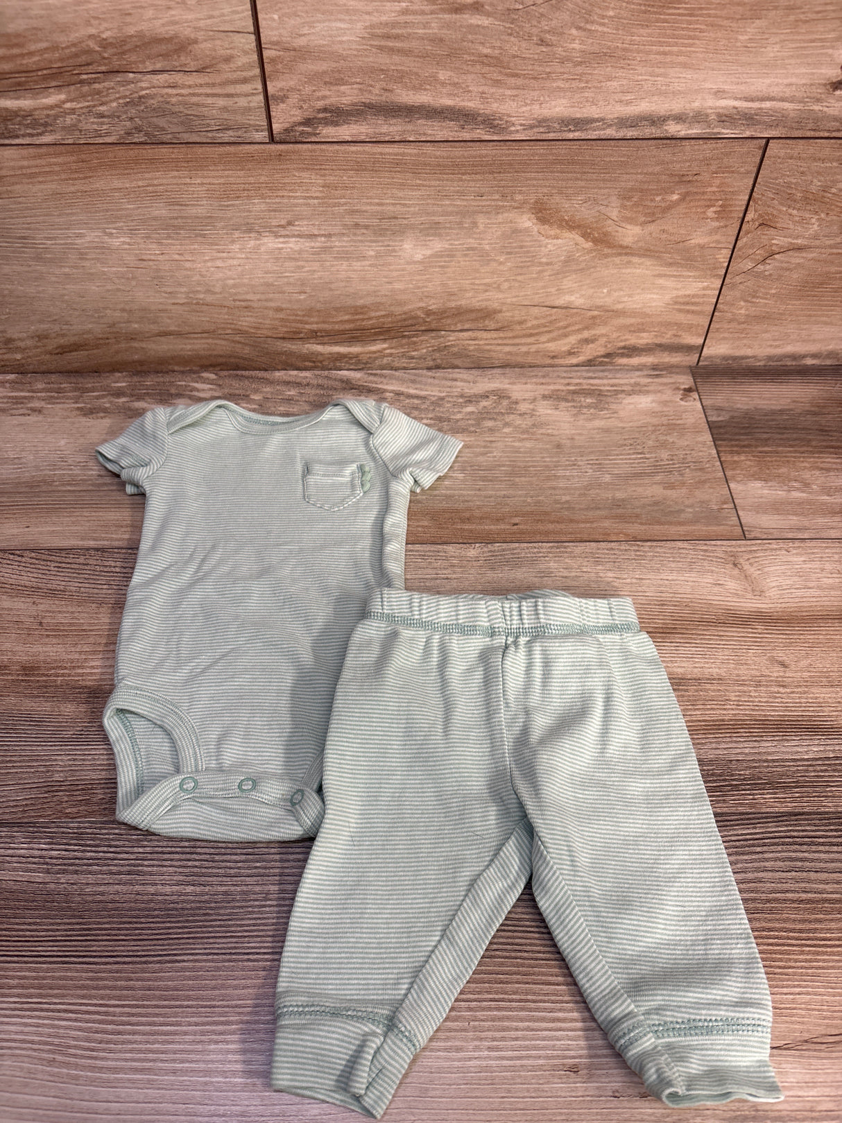 Just One You 2pc Striped Bodysuit & Pants Set Green sz 3m