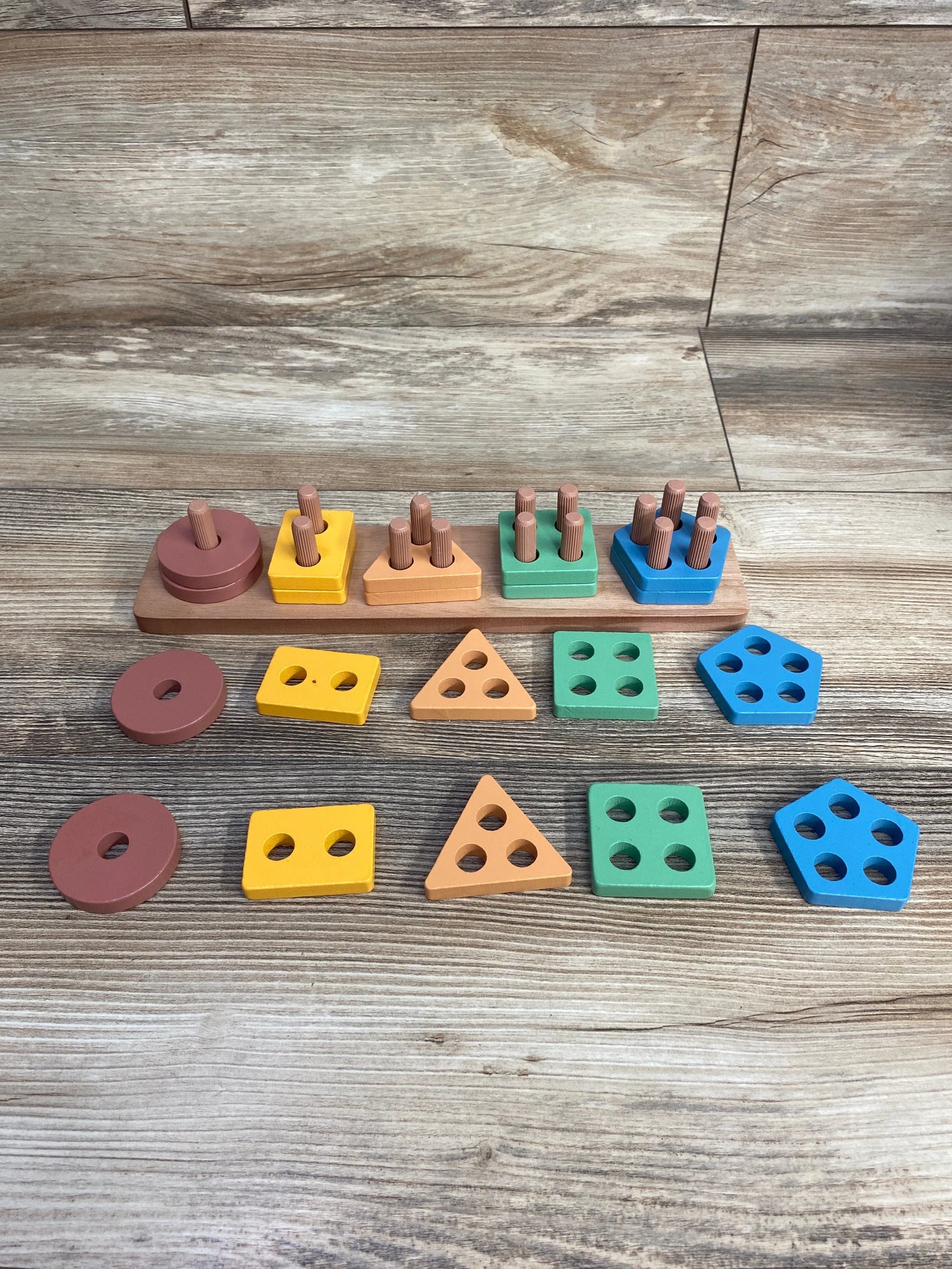 PEBIRA Wooden Montessori Sorting Toy