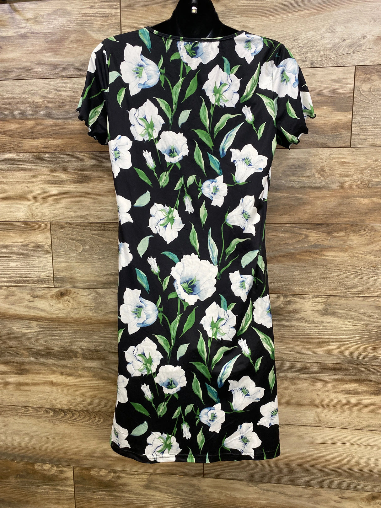 Ekouaer Button Up Floral Nightgown Black sz Small - Me n Mommy To Be