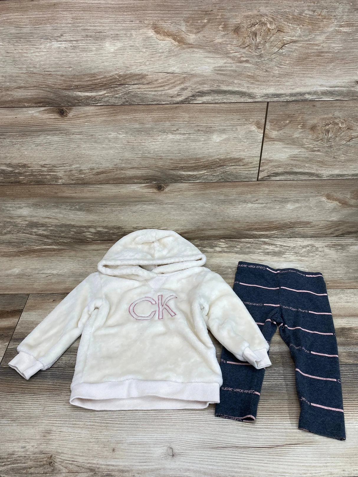 Calvin Klein 2pc Plush Hoodie & Leggings White sz 18m - Me n Mommy To Be