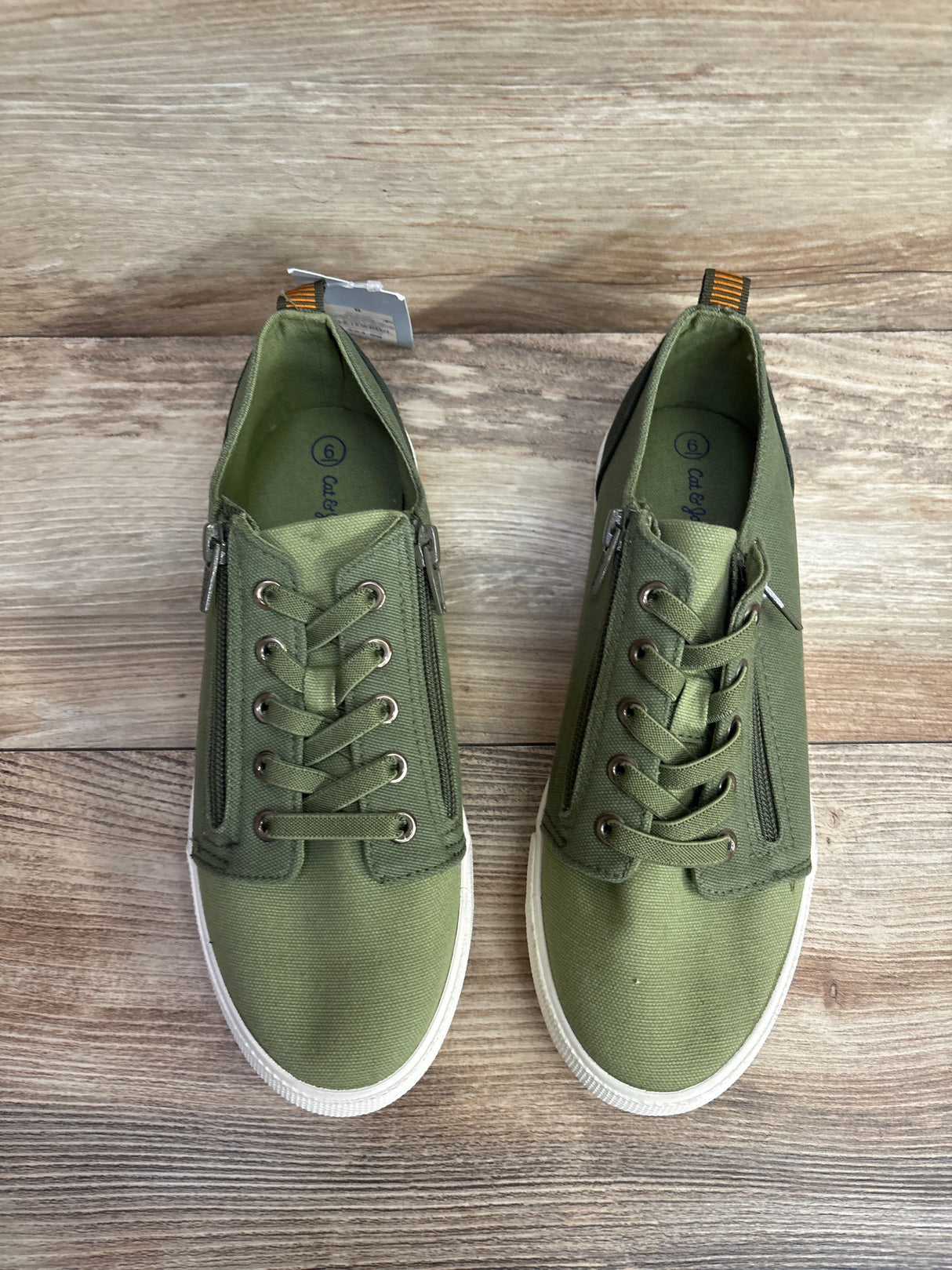 NEW Cat & Jack Lucian Double Zipper Sneakers Green sz 6Y