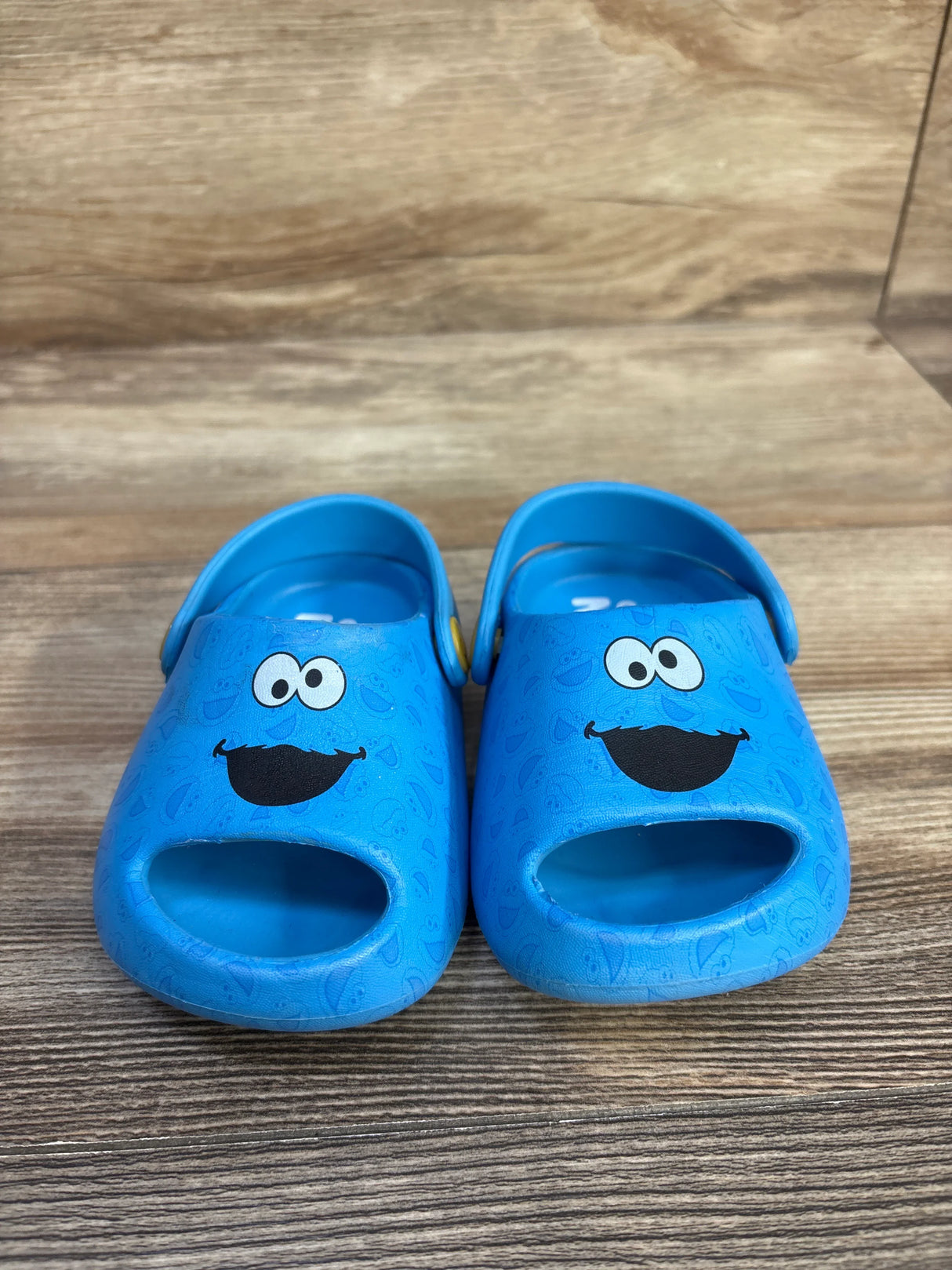 Ground Up Cookie Monster Clog Sandals Blue sz 4c