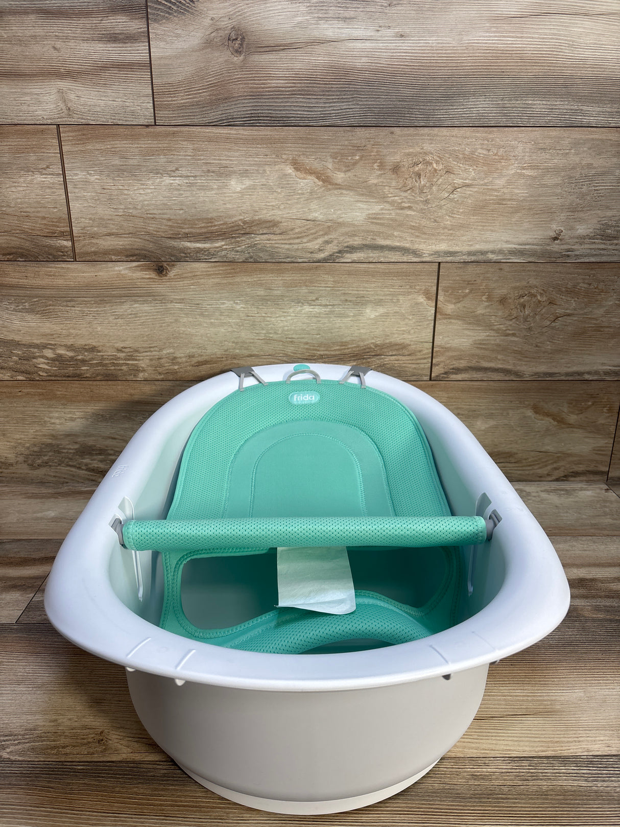 Frida Baby 4-in-1 Grow-With-Me Bath Tub