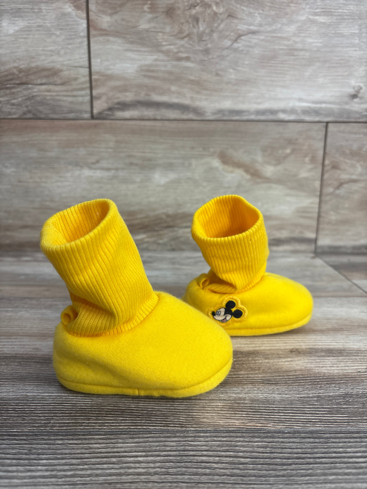 Disney Store Mickey Mouse Sock Shoes Yellow sz 1/2c