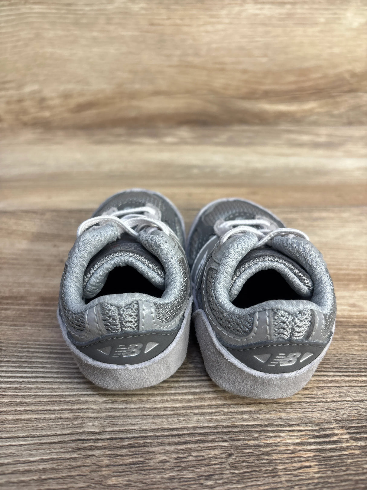 New Balance 990v6 Crib Bungee Sneakers Grey sz 3c - Me n Mommy To Be