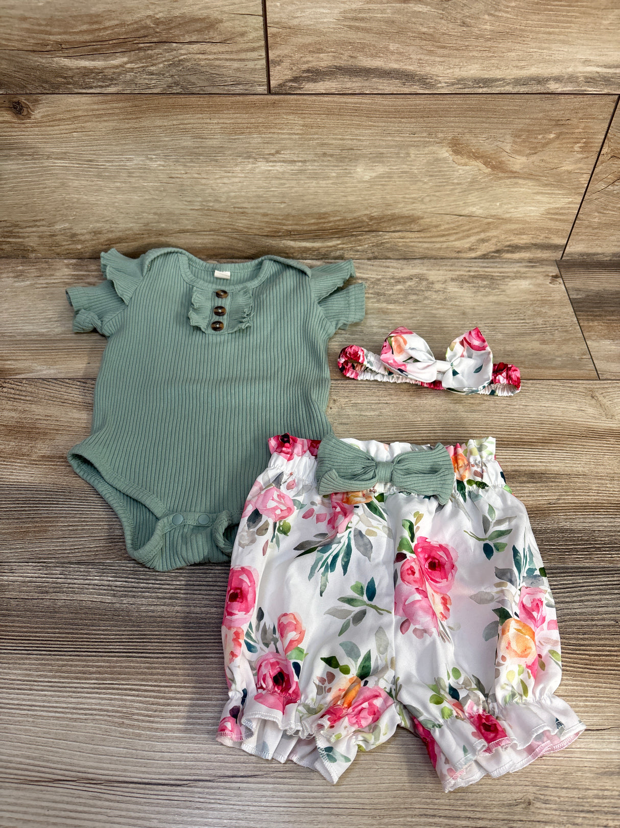 Spewahor 3pc Ribbed Henley Bodysuit, Shorts, & Headband Set Green sz 3-6m